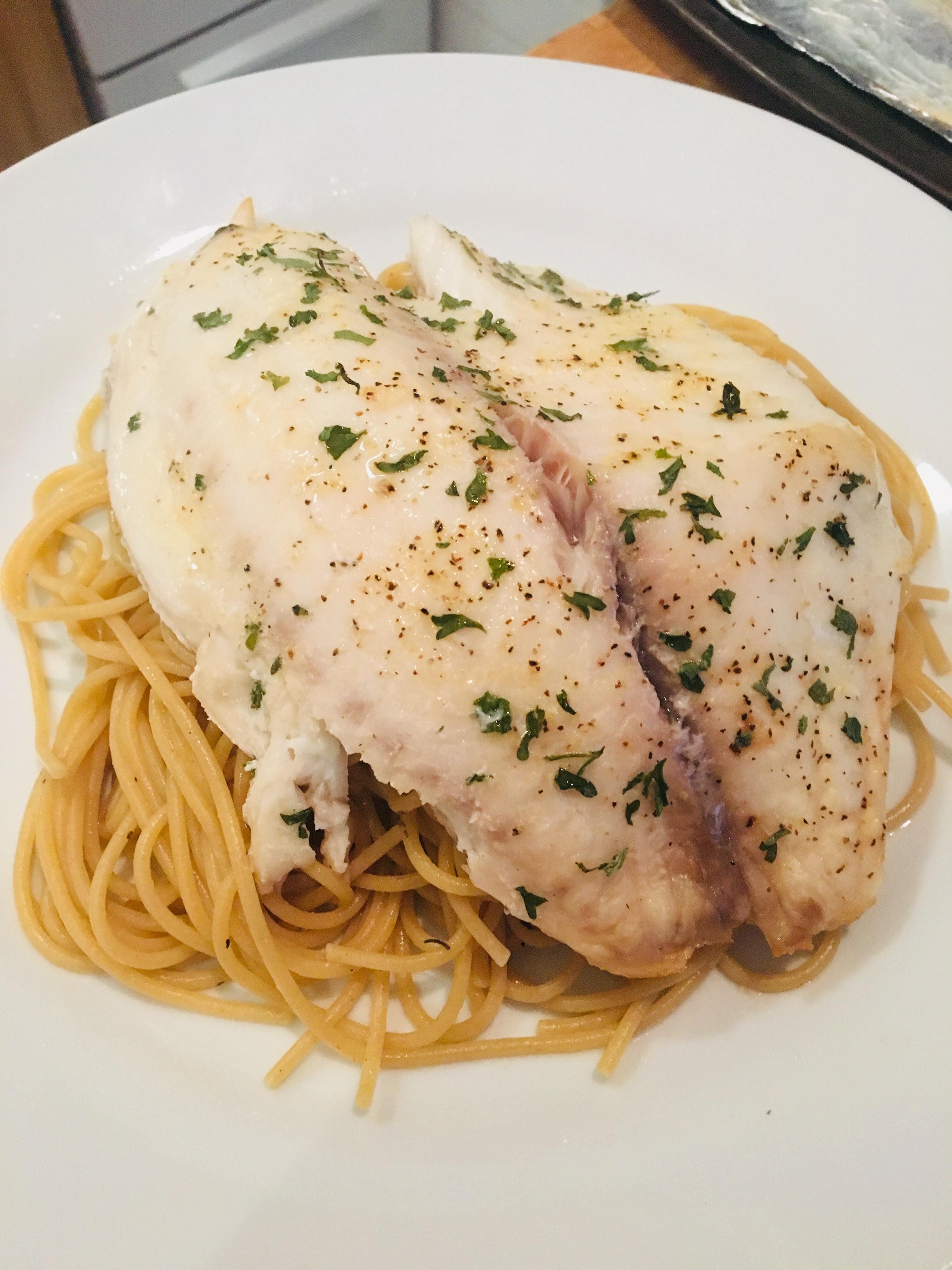 [Homemade] Lemon Garlic Tilapia on Spaghetti with a White Wine Lemon