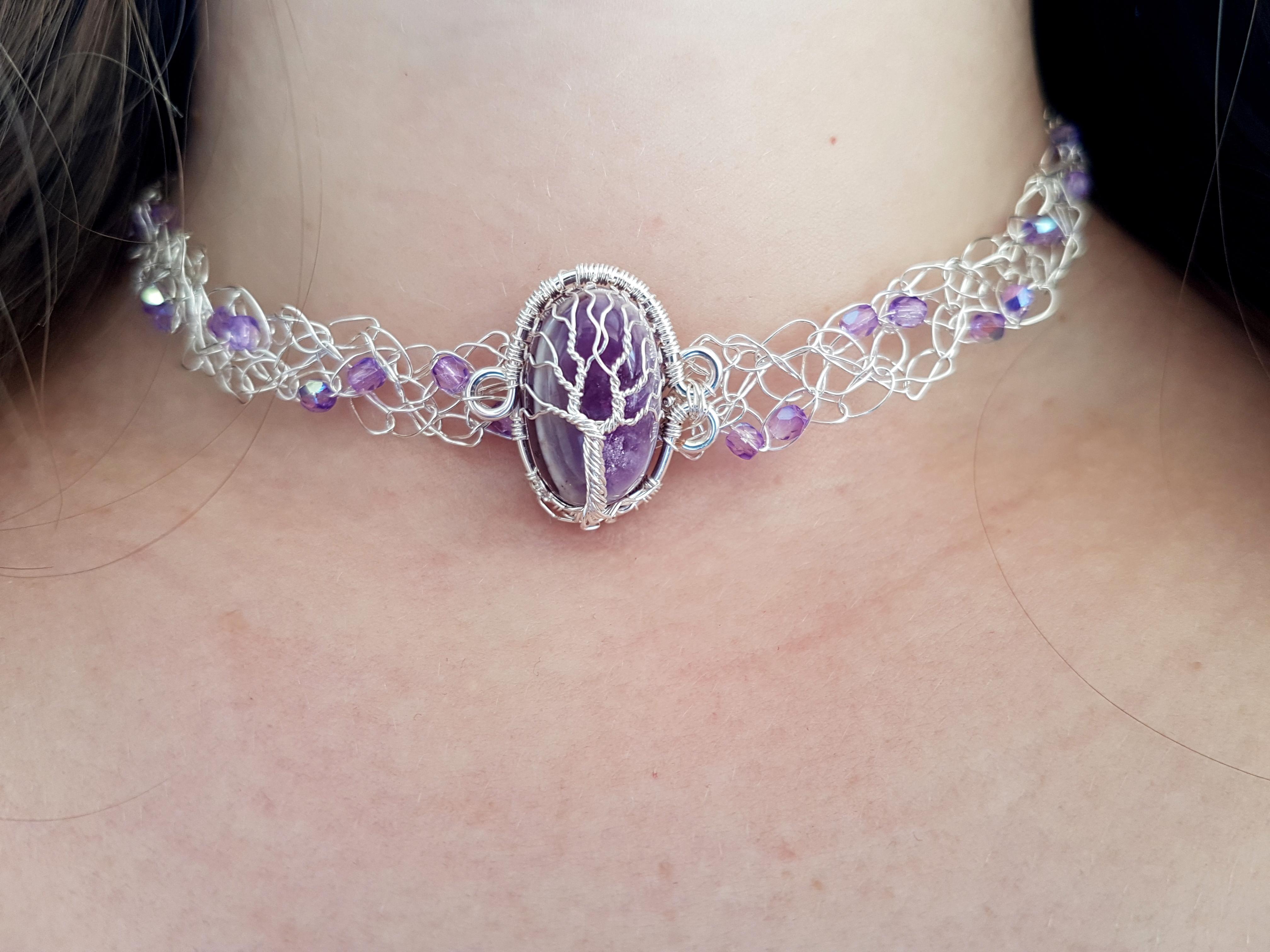 I made an amethyst necklace with glass beads. r/somethingimade