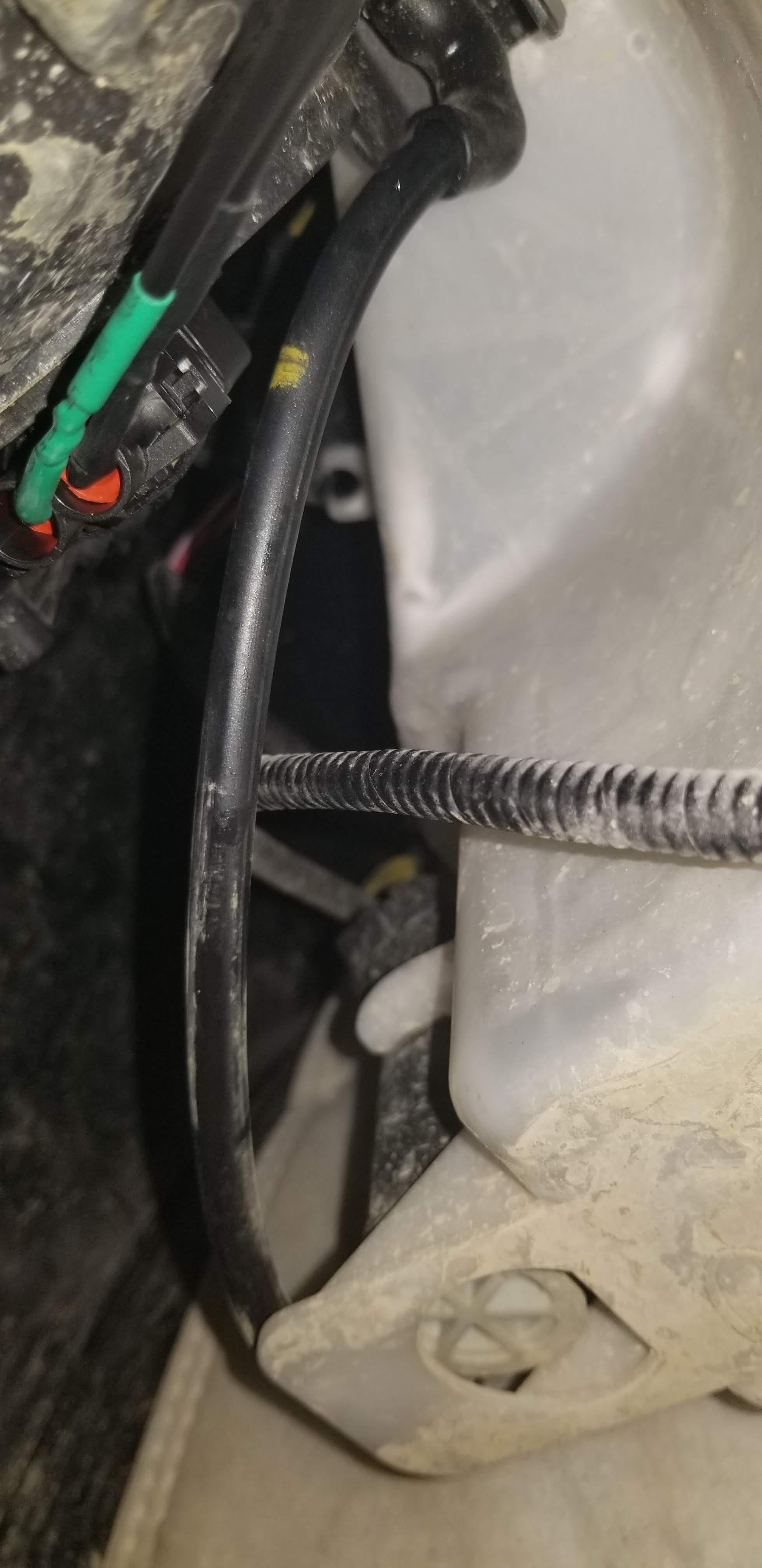 My washer hose came loose.....is there where it's supposed to connect