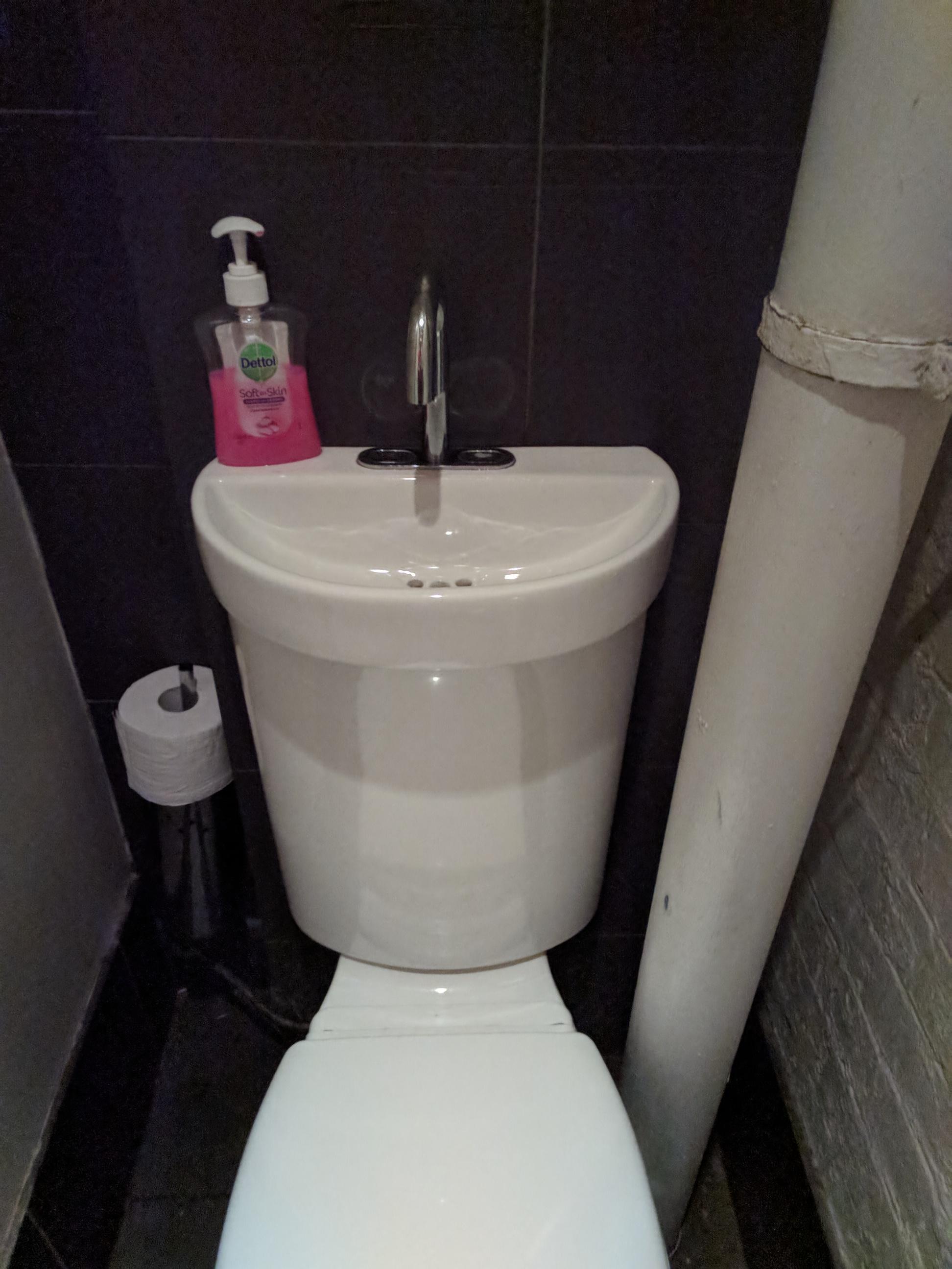 Using wasted sink water to flush the toilet r/mildlyinteresting