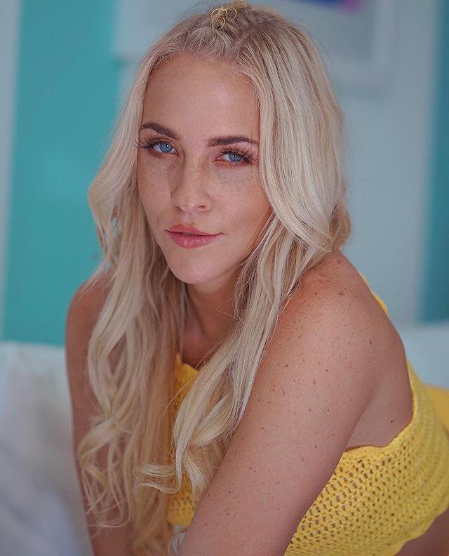 Jess Picado : AltBlonde