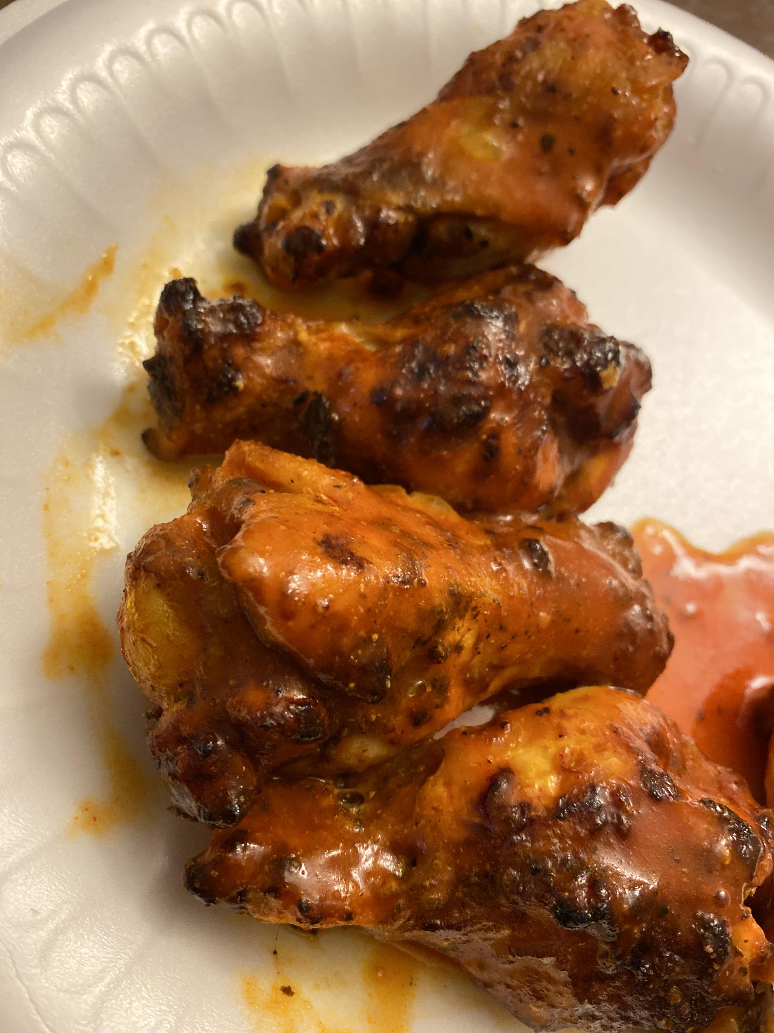 Air fryer Wings with Buffalo Sauce. Amazing r/airfryer