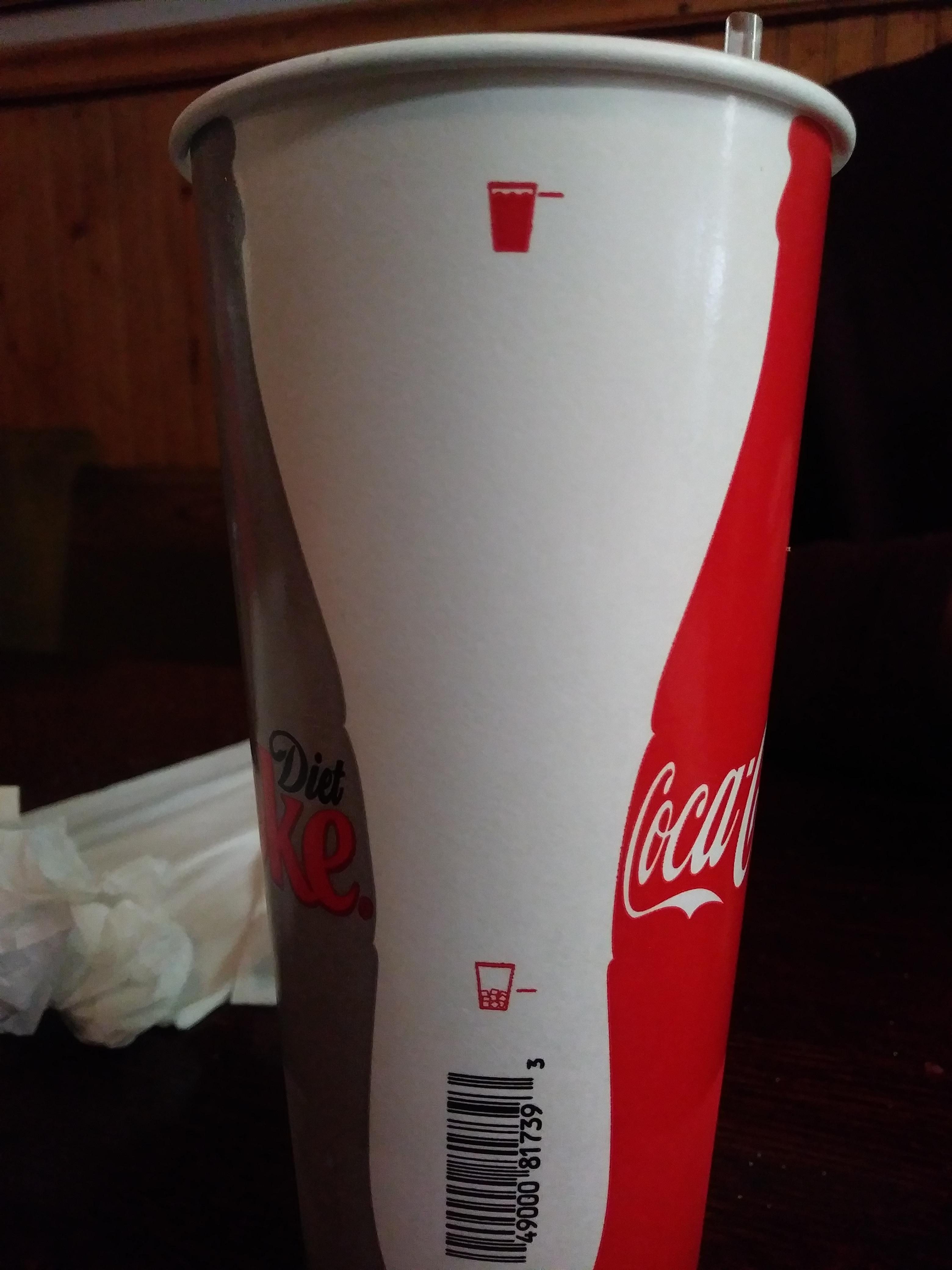The markings on this coke cup tell you the proper icetodrink ratio