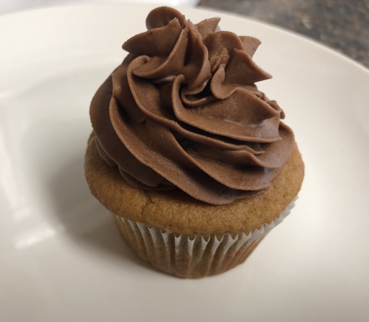 Keto Caramel Cupcake with Chocolate Frosting r/ketorecipes