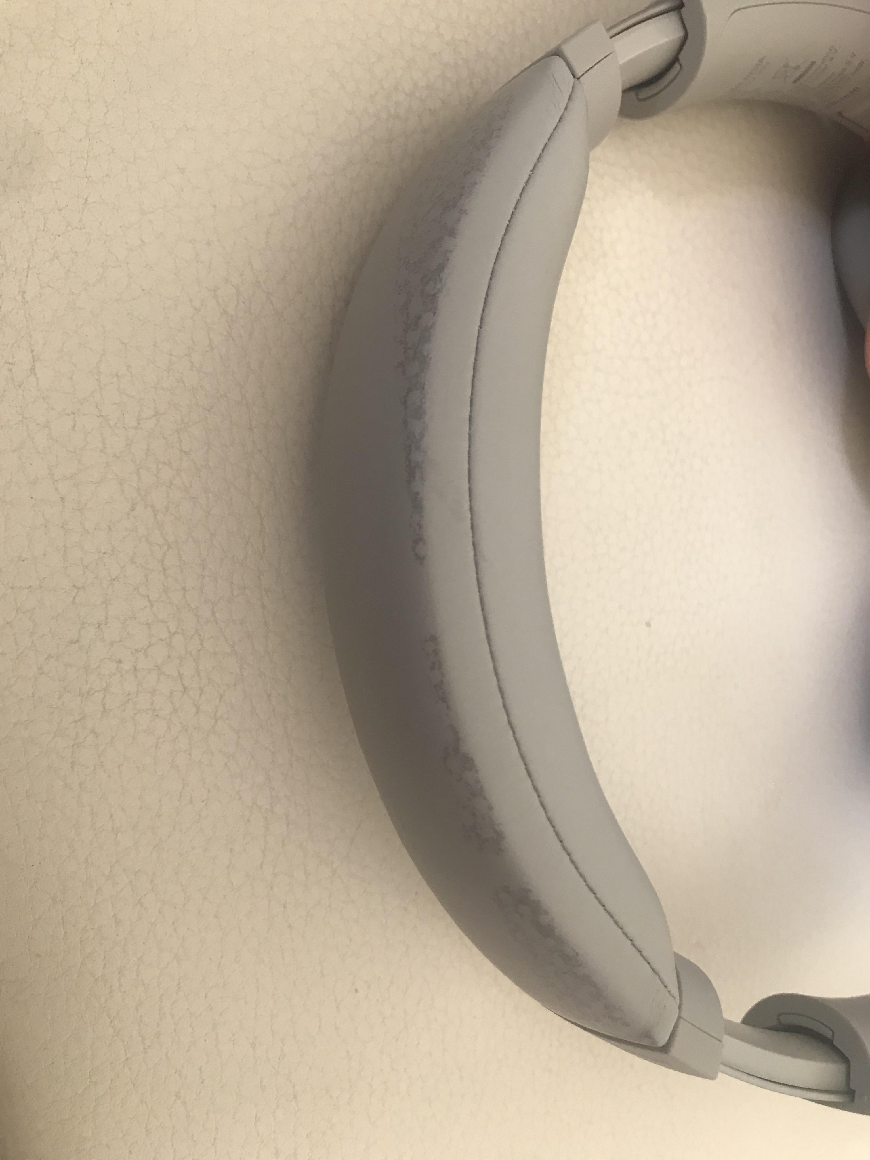 How to clean these headphones? Already tried rubbing alcohol, hydrogen