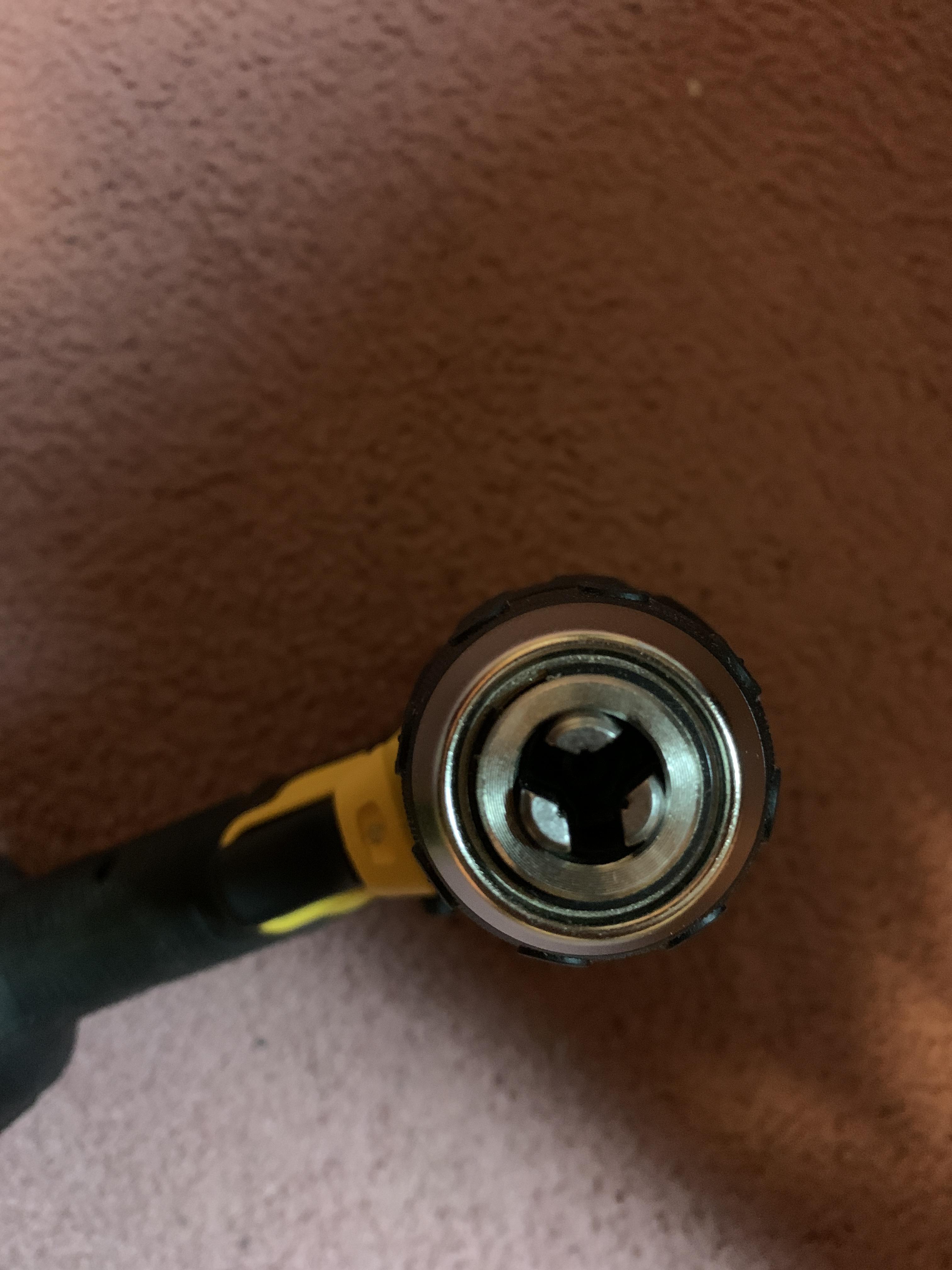 Can’t unscrew the chuck. It turns with the trigger but I can’t open the