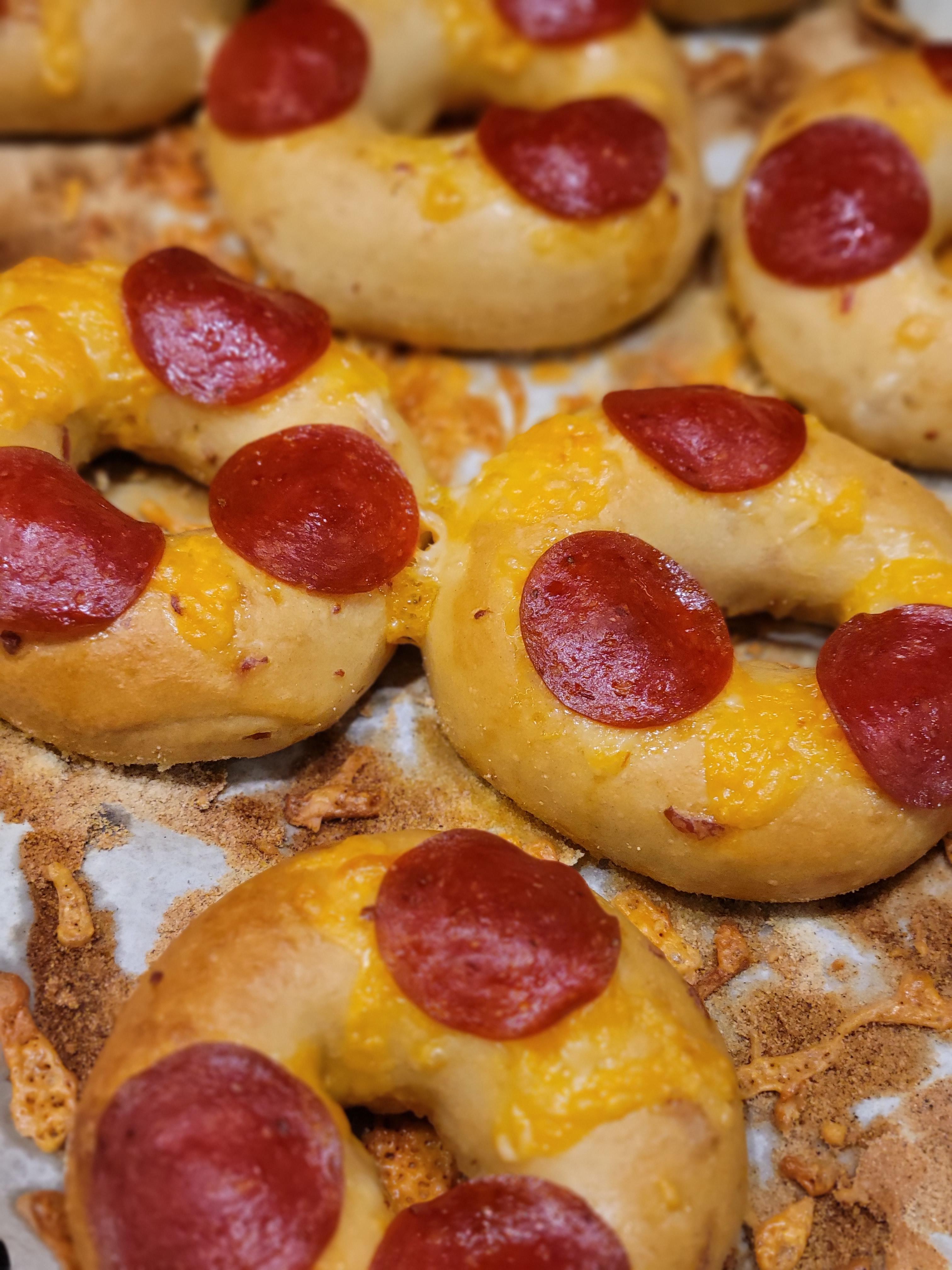 Pepperoni Pizza Bagels r/Breadit