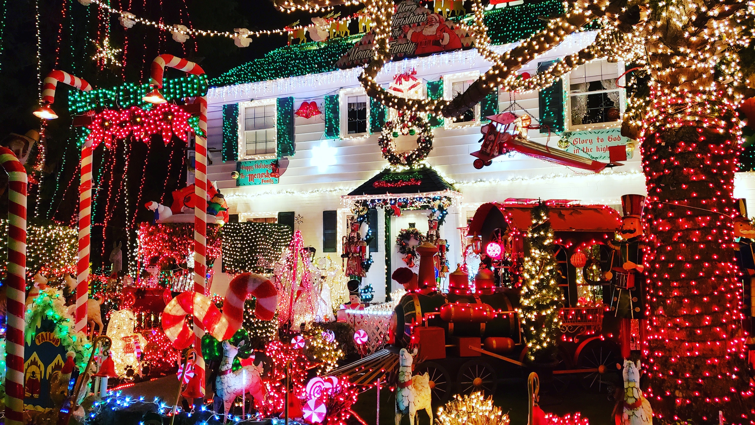 The famous Menashe House in West Seattle r/Seattle