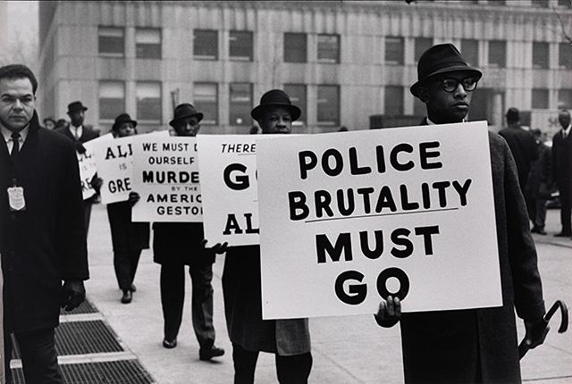 Take by Gordon Parks in 1963 Damnthatsinteresting