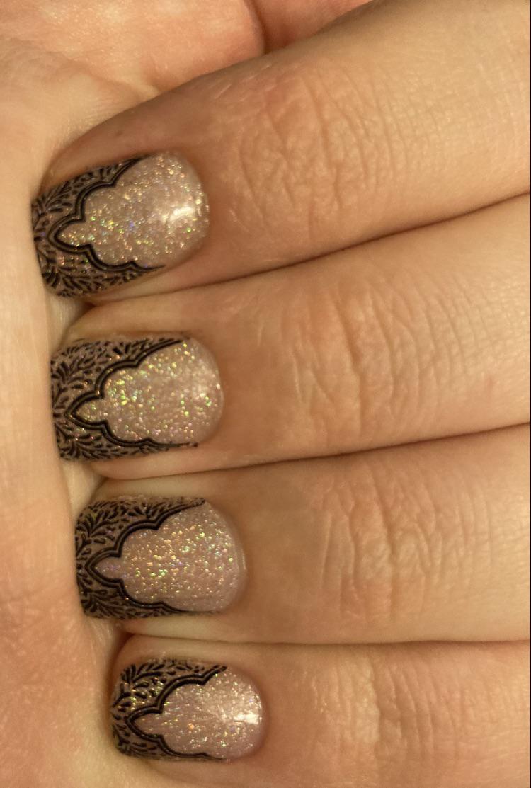 Maniology plate M015, base coat Ms. Moo Nail Medic Liquid Bandage