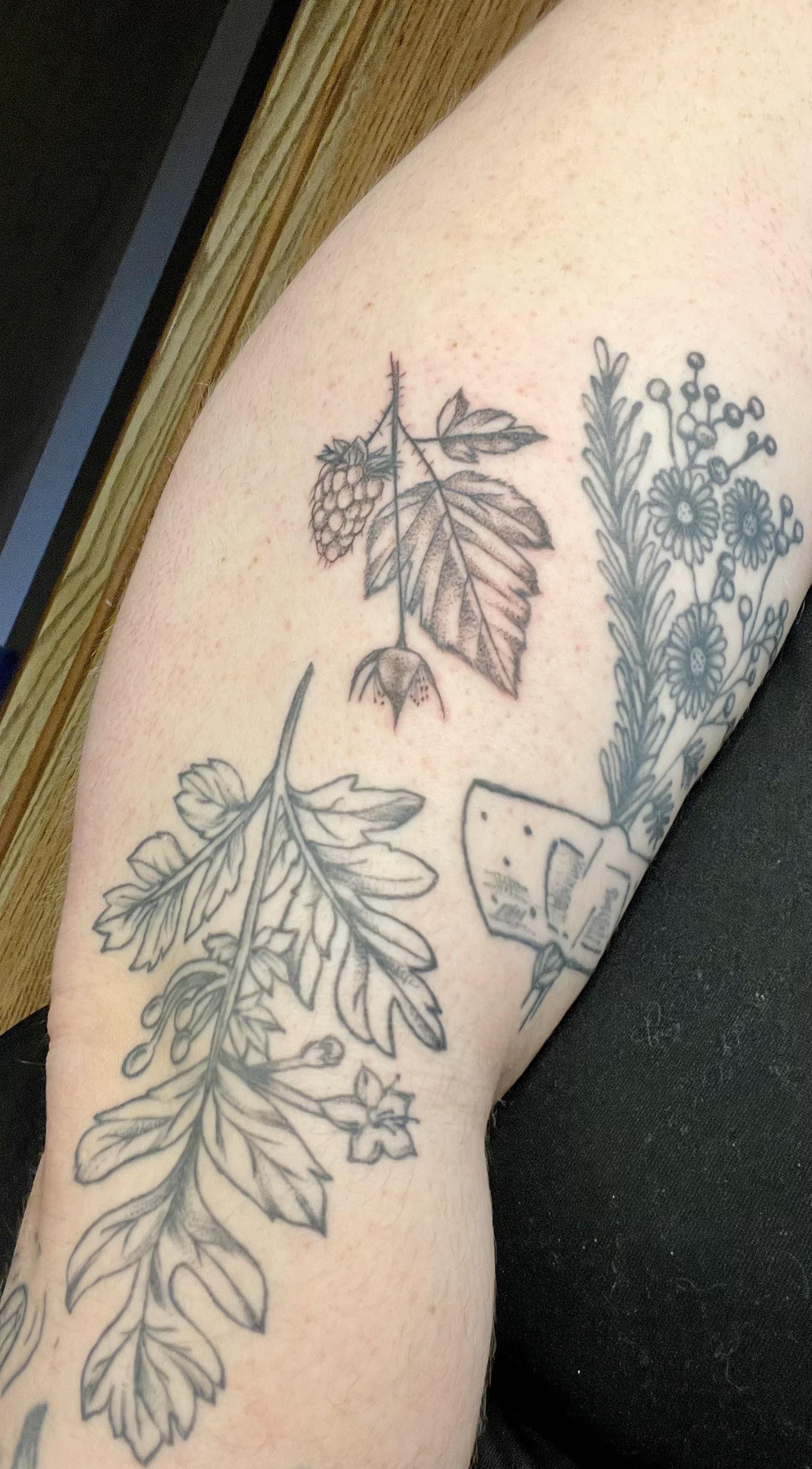 ‘Lil Salmonberry for Summer. Handpoked by Zoë Hope K at Handworkers Studio, Olympia WA tattoos