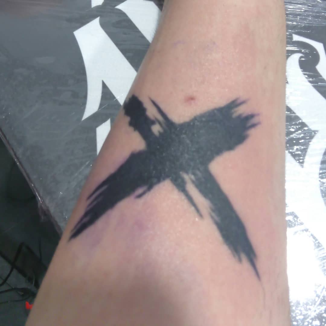 X is for Nakamas. One Piece tattoo from Raúl (IGtintaentuvena) at 13