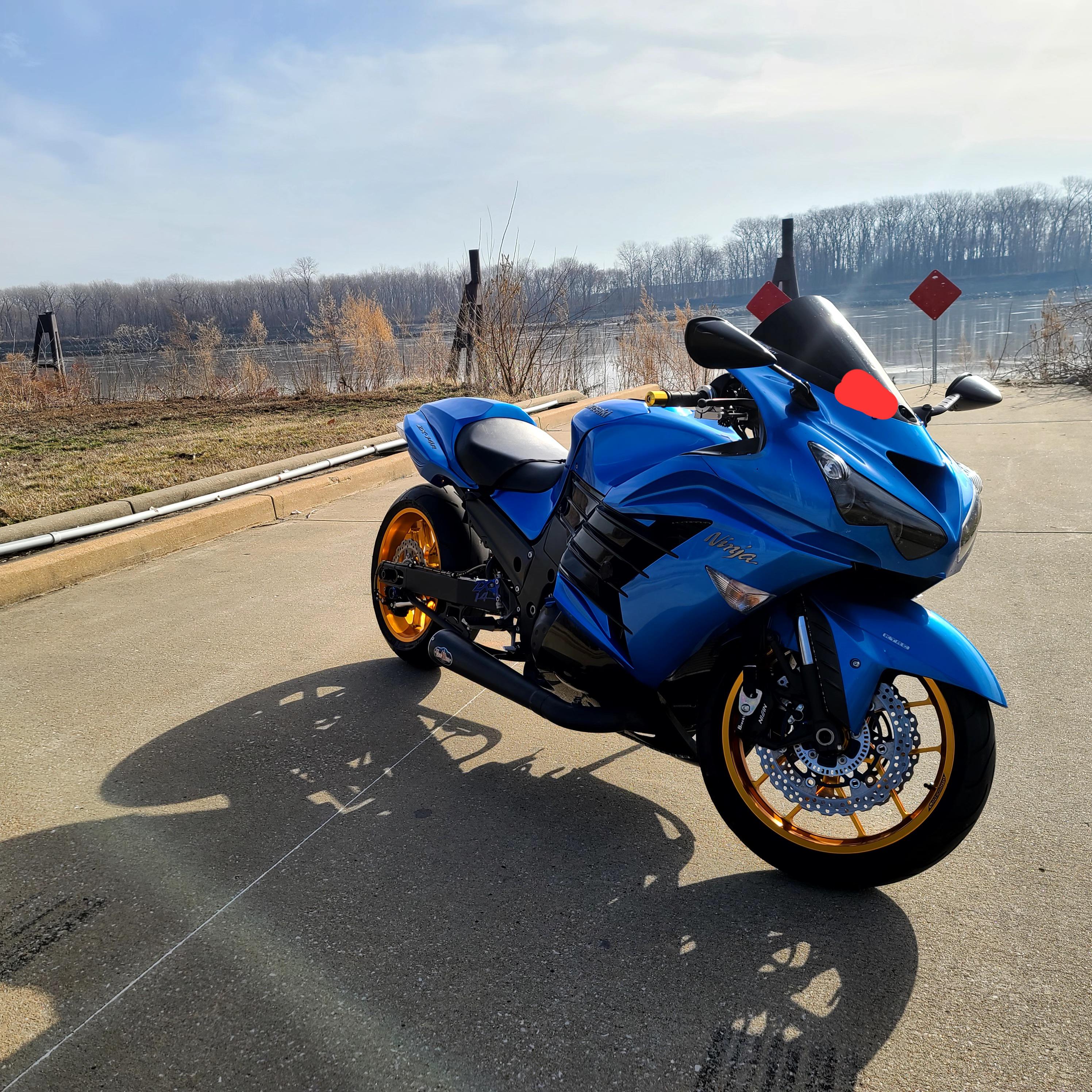 first ride on the new gold rims! r/motorcycle