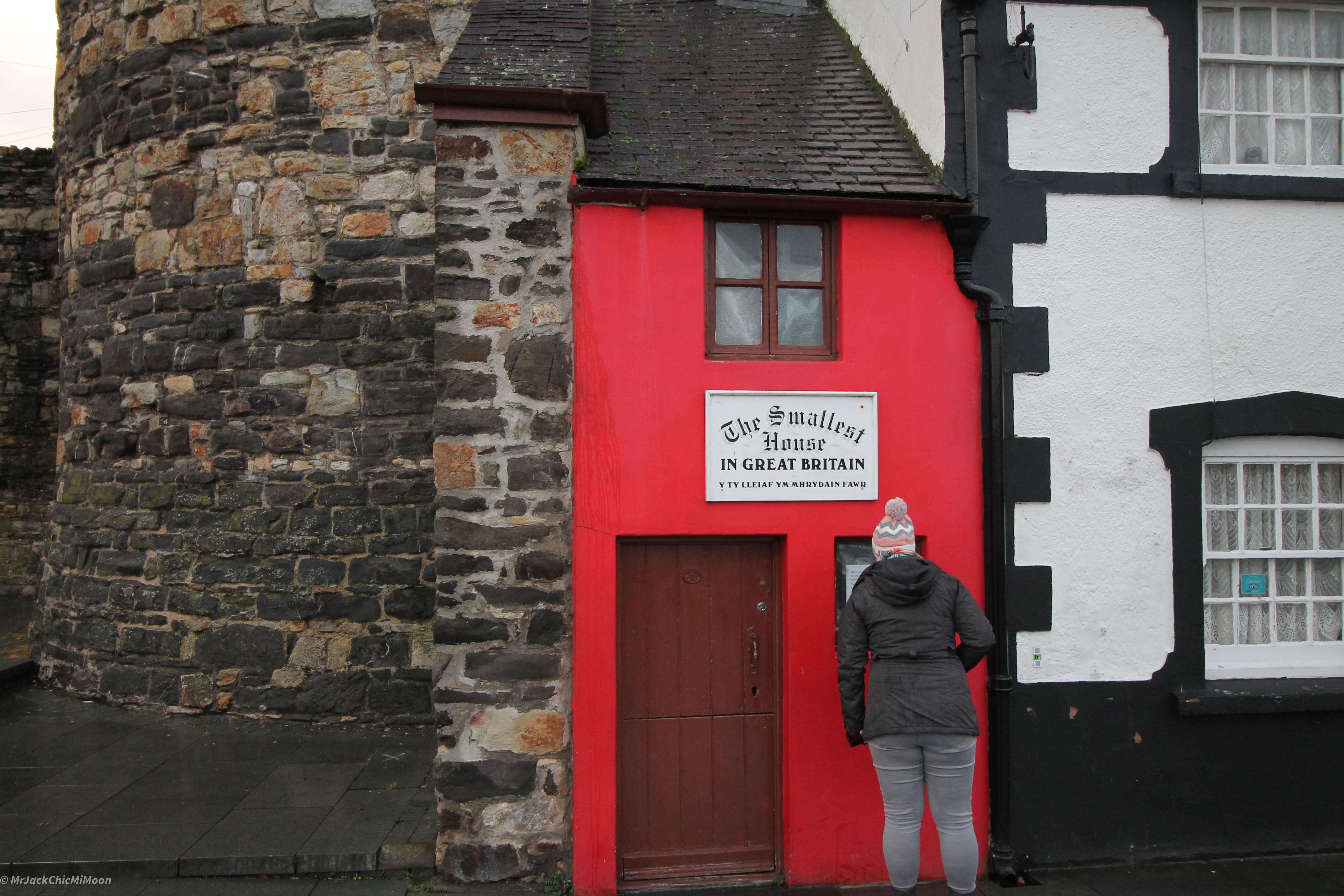 Britain's smallest house r/britpics
