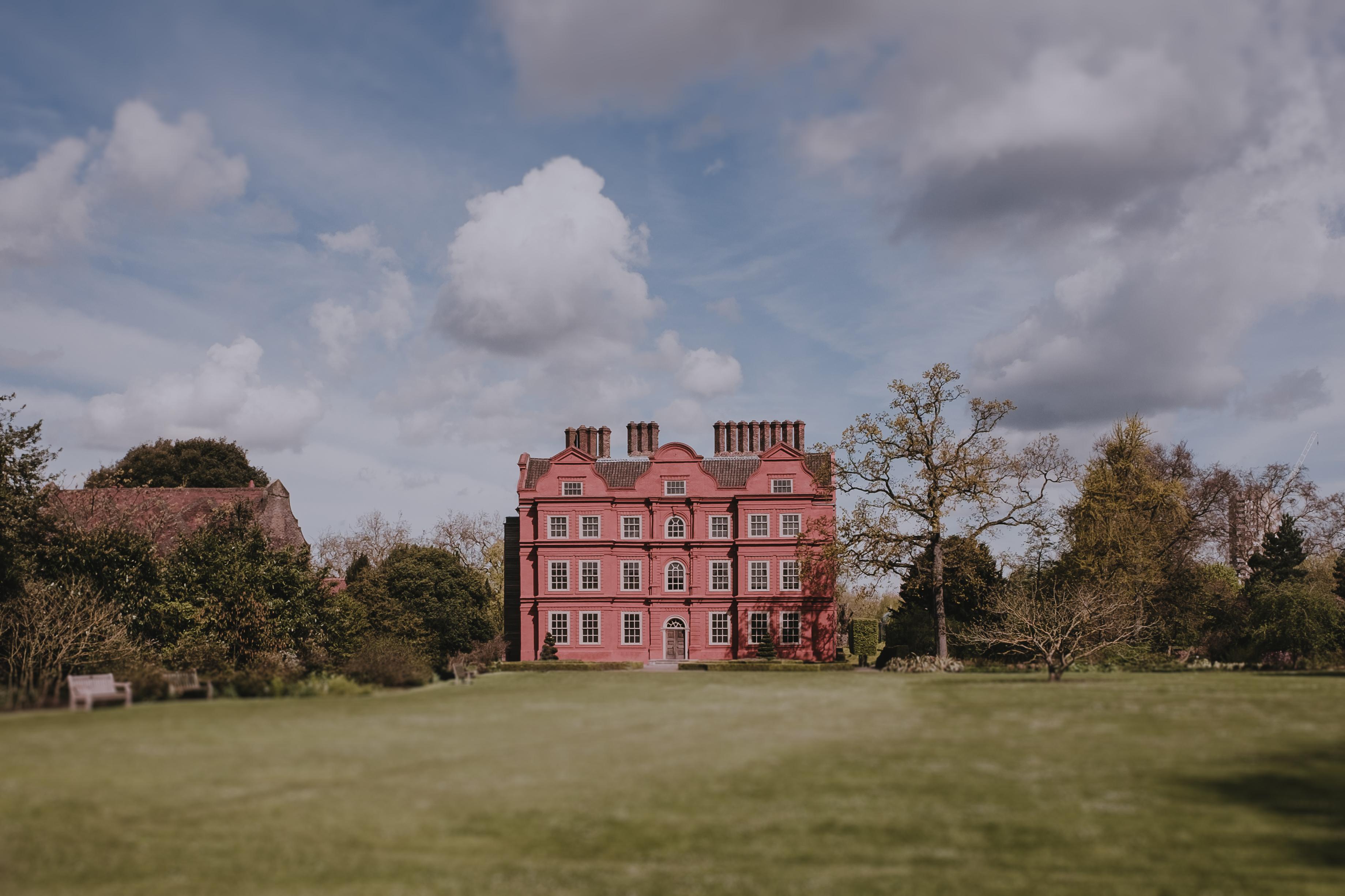 The Old Dutch House Kew Gardens r/AccidentalWesAnderson