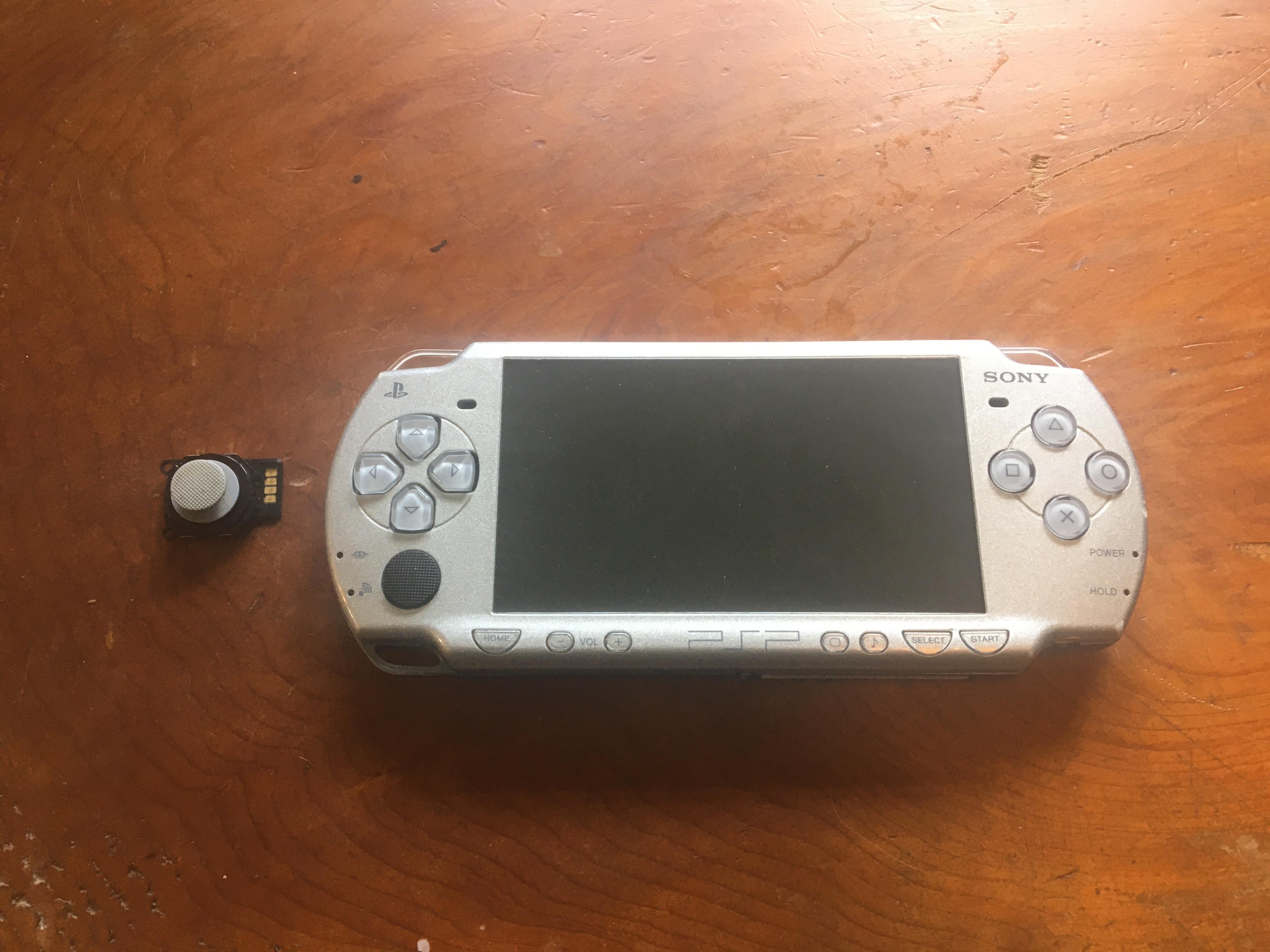 Finally replaced my drifting PSP2000 analog stick. Now to play some