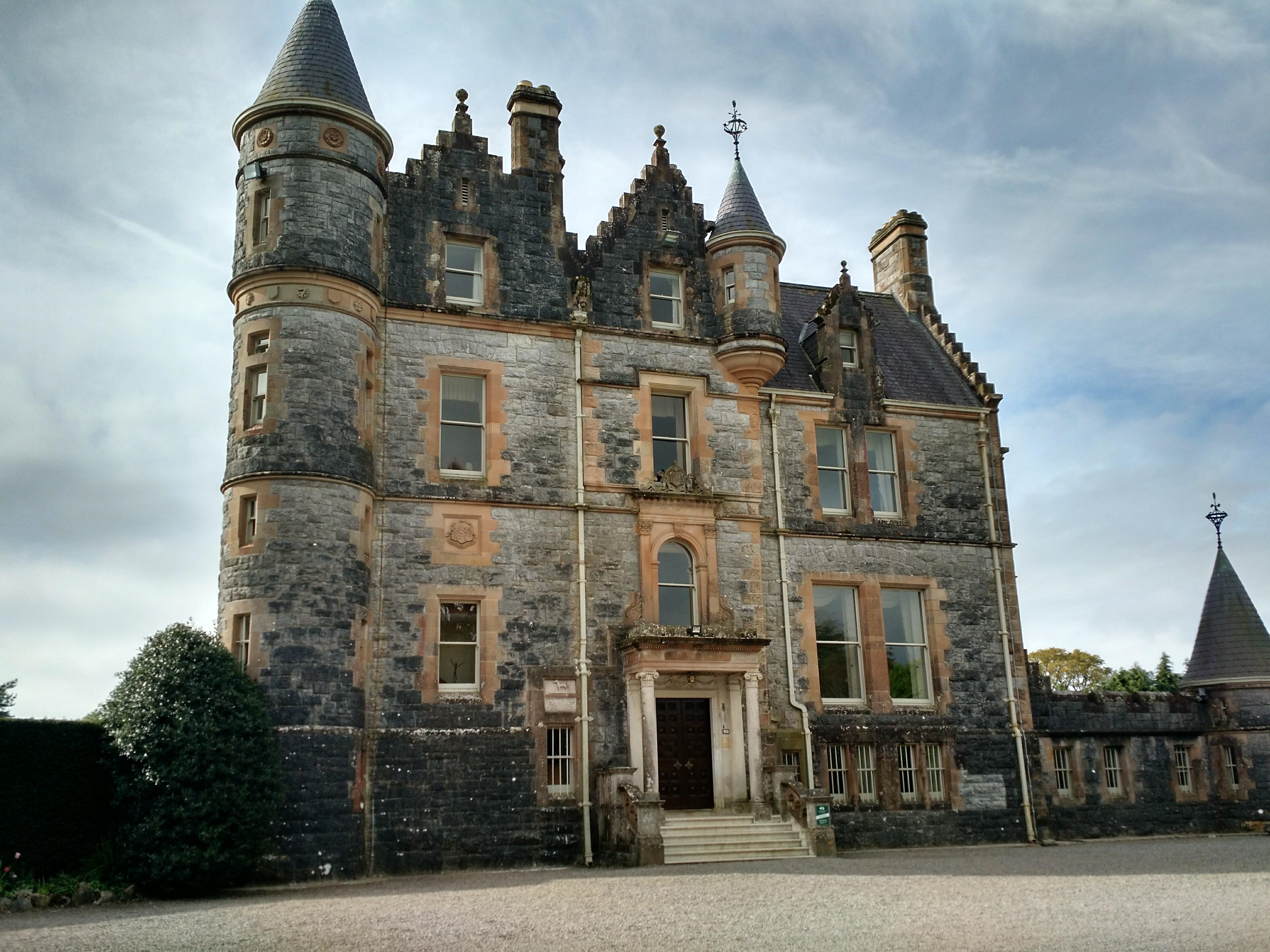 Blarney Castle House in Ireland r/evilbuildings