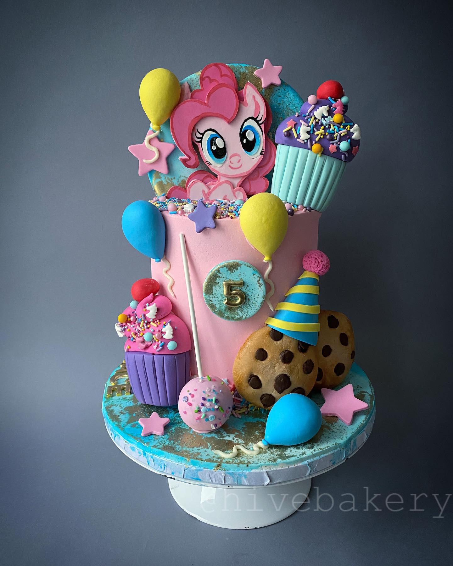 I got to make a pinkie pie cake for work this week! Now I really want
