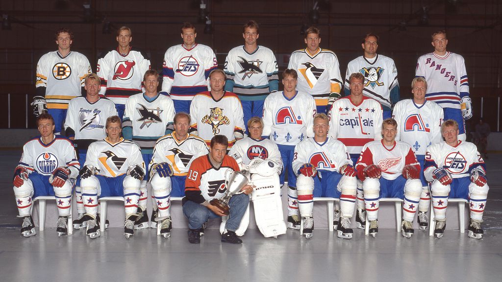 Rare photo of both Mats Sundin and Peter Forsberg in Quebec Nordiques