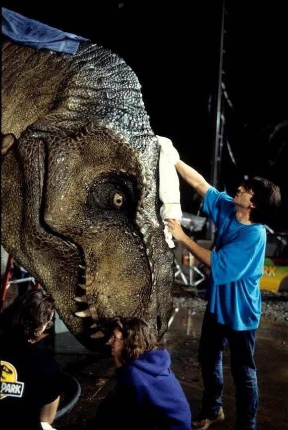 During the filming of Jurassic Park (1993), TRex was known to sweat
