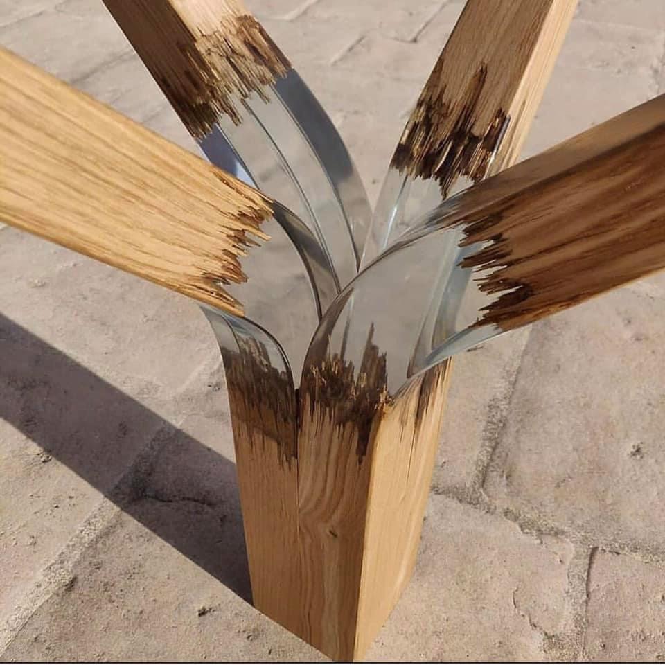 Decor consists of broken wood and transparent glue! r/interestingasfuck