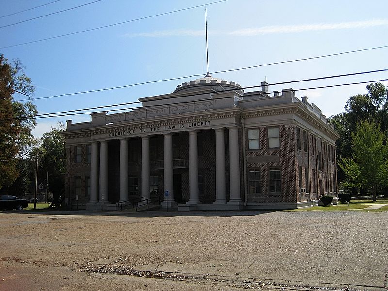 Marks, Mississippi Courthouse r/pics