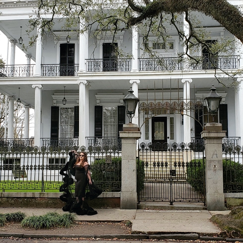I made the pilgrimage to the Buckner Mansion r/AmericanHorrorStory