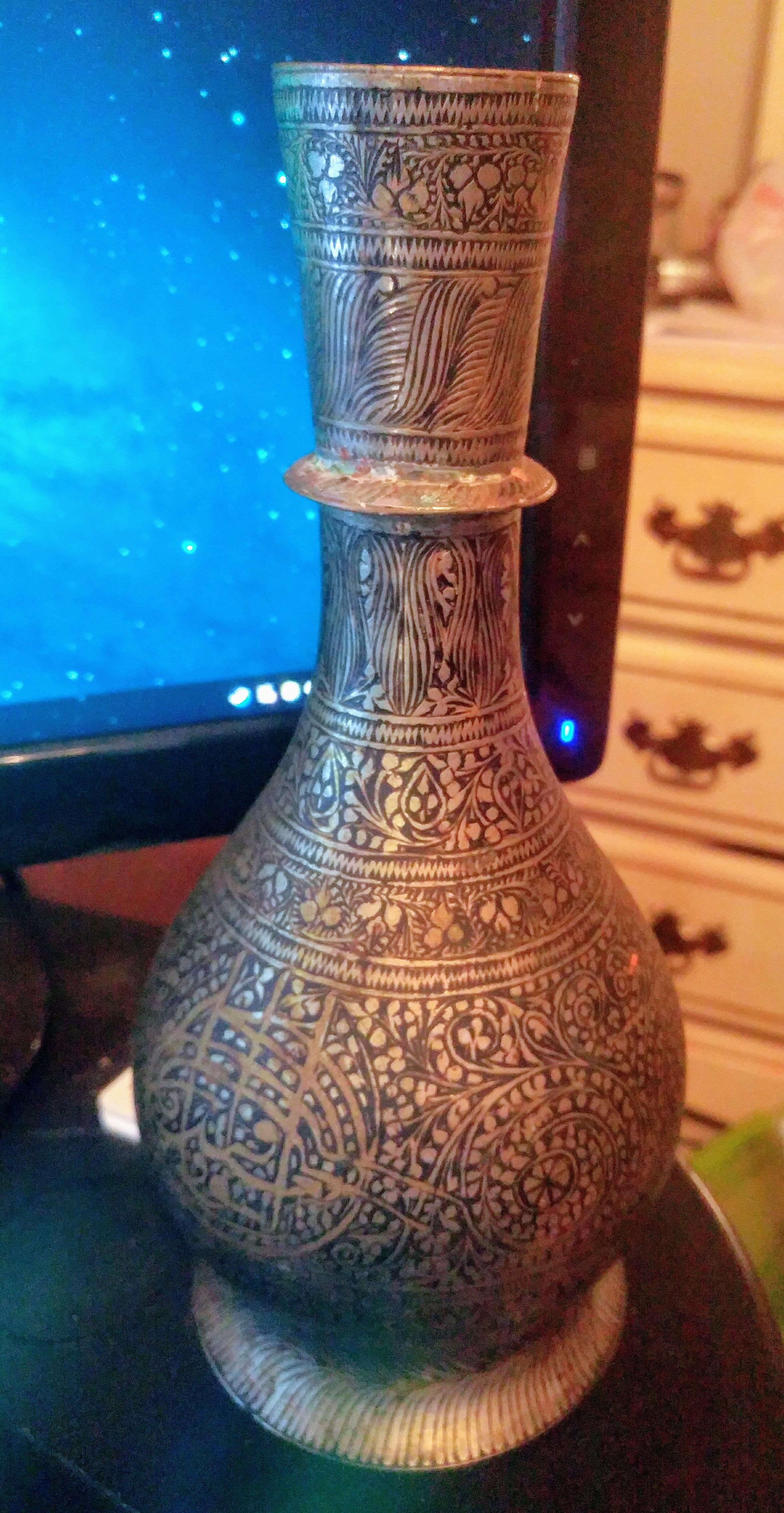 Ottoman Empire Vase or decanter with Tughra? Someone Help Please! r/Turkey
