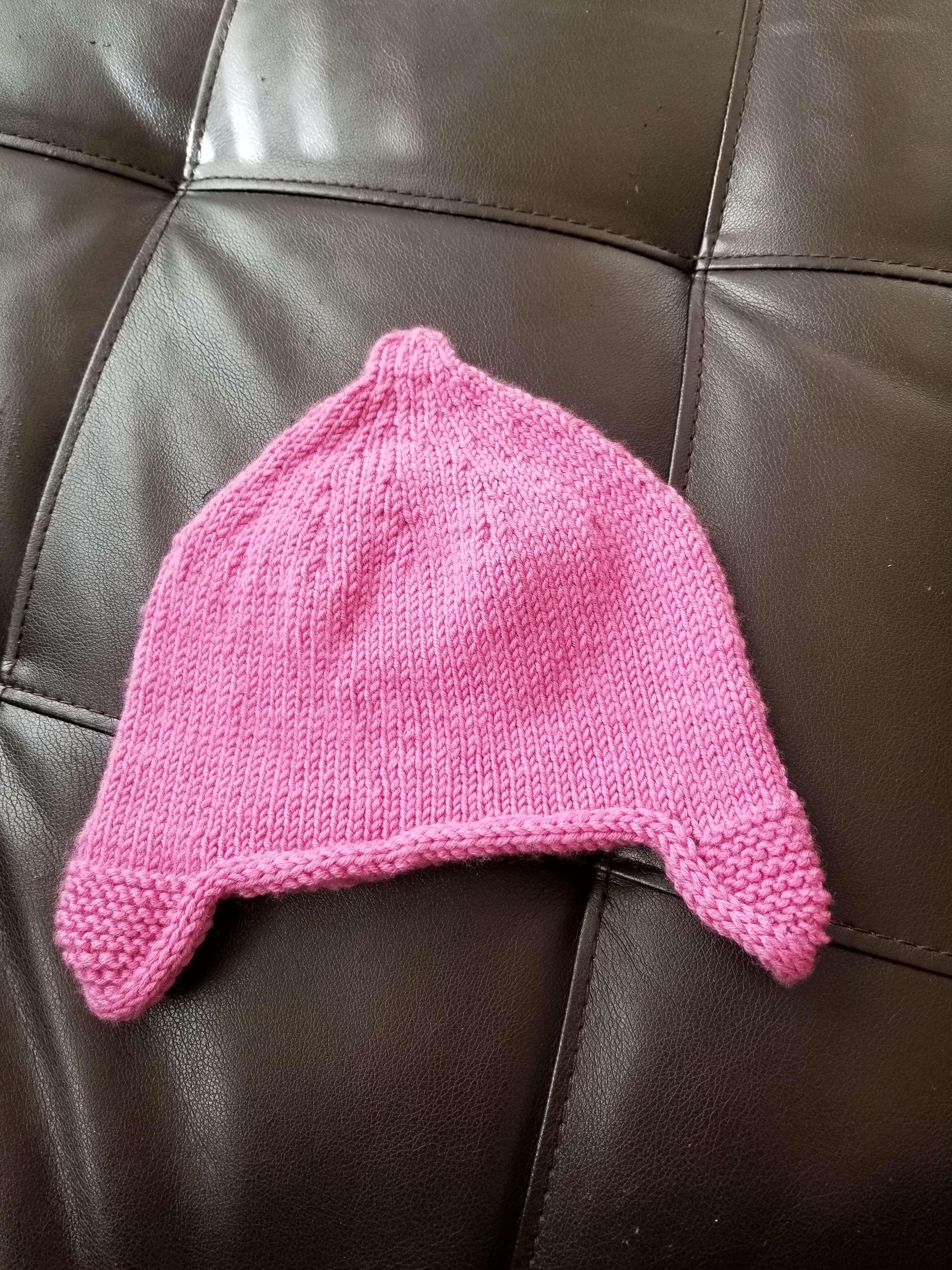 [FO] Scrap yarn baby hat r/knitting