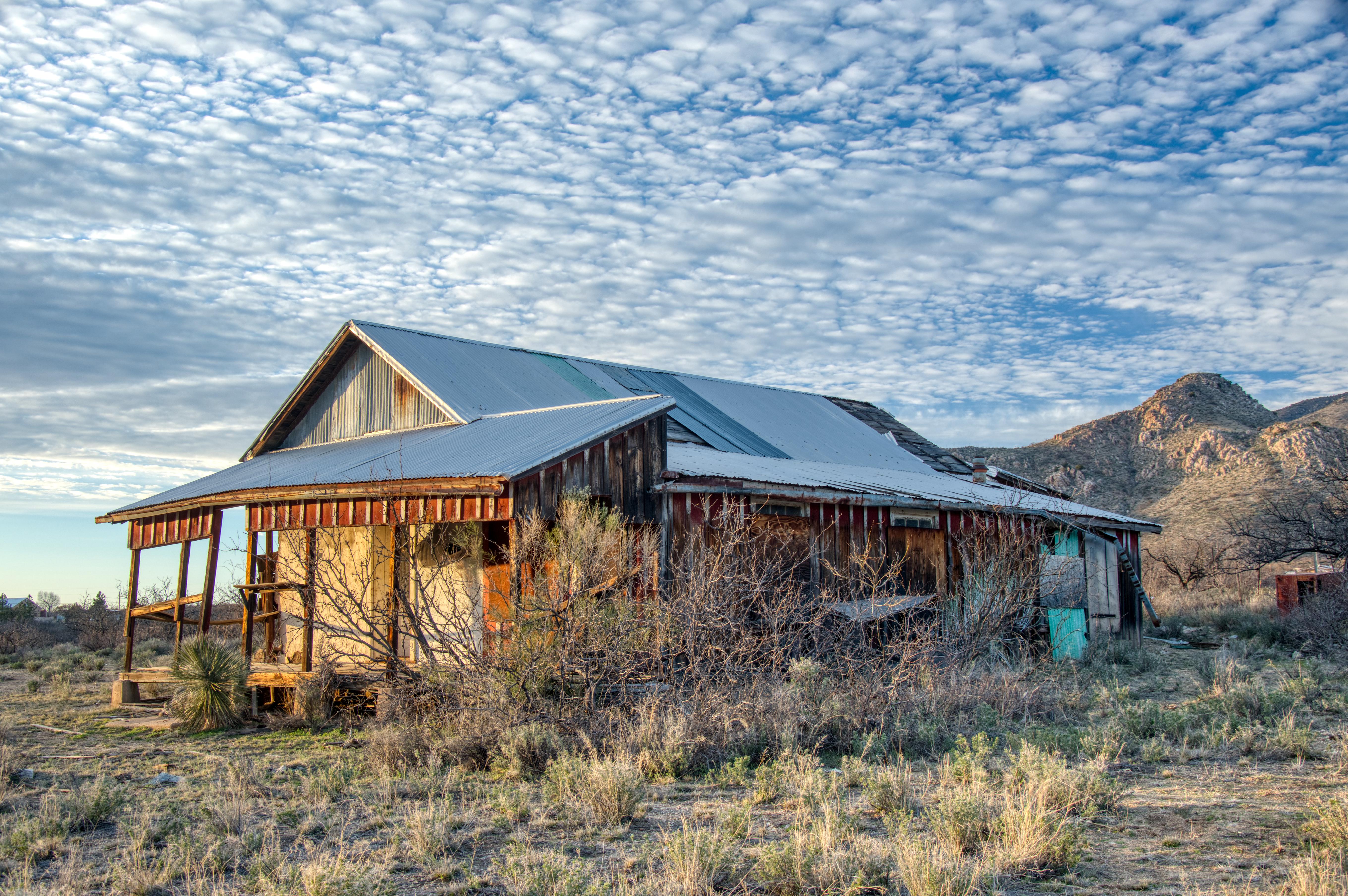 Just south of Wilcox,Az r/AbandonedPorn