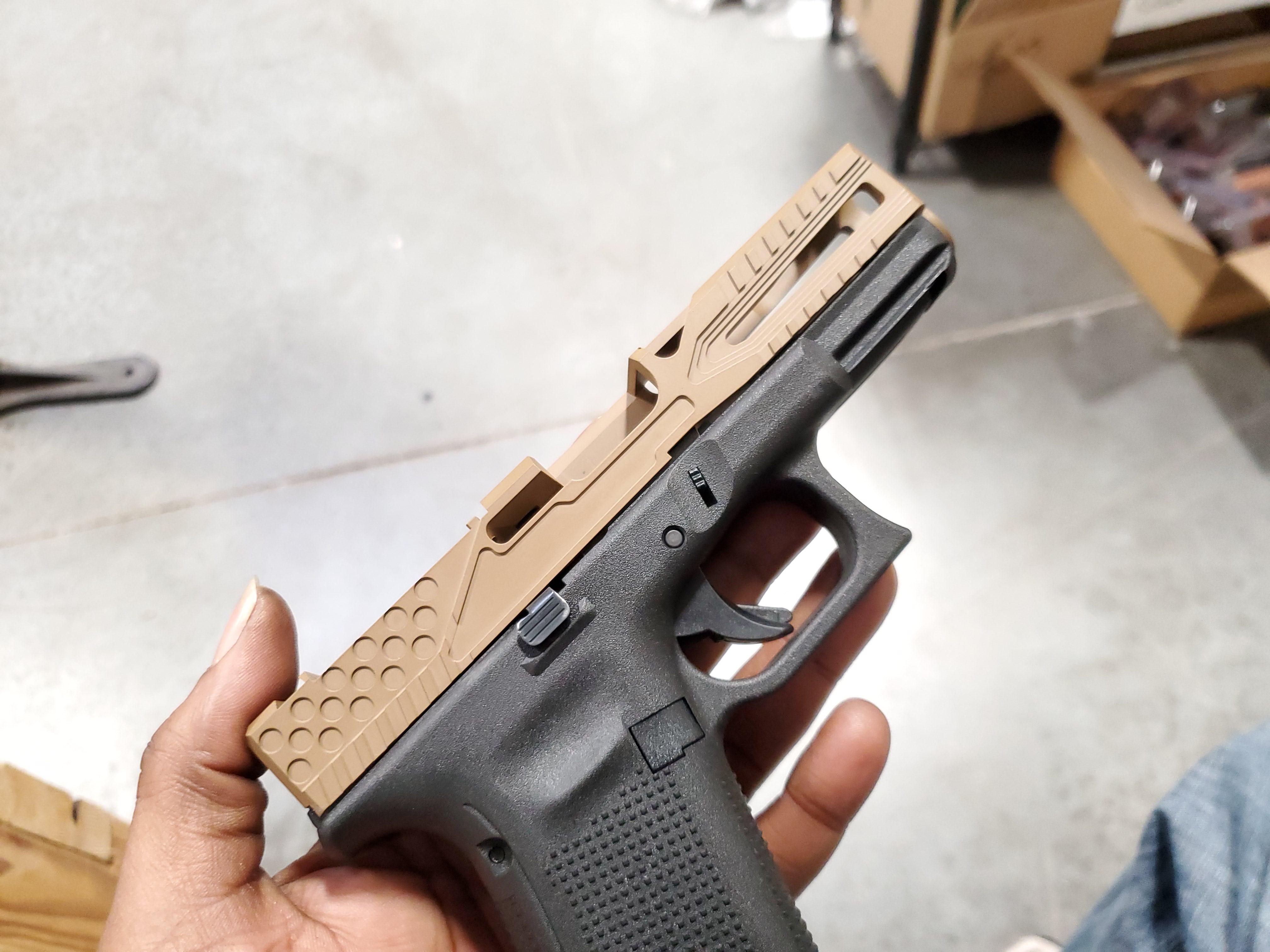 Gen 5 Ascend cut Glock 19 in coyote tan r/GlockMod