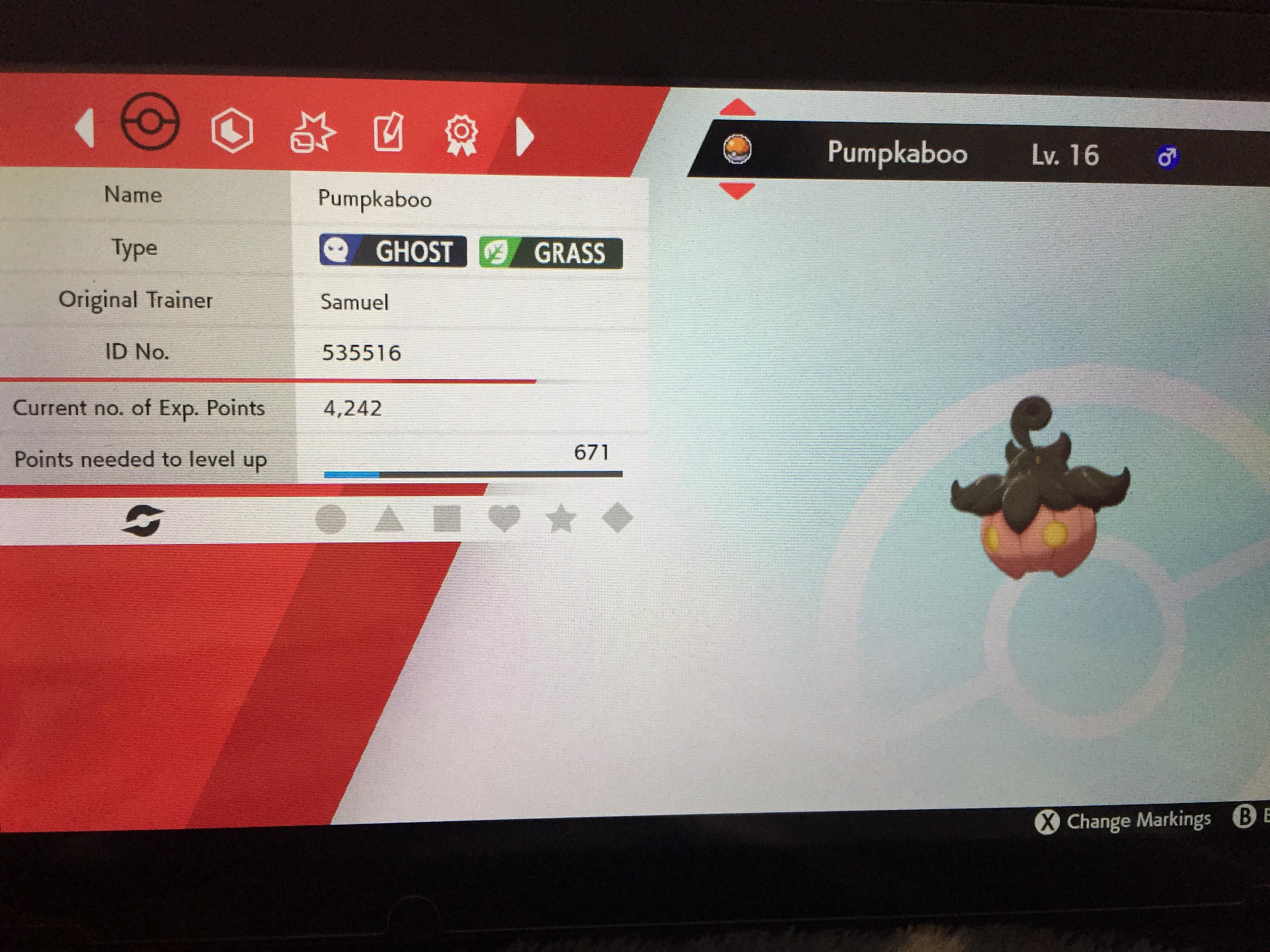 Trade pumpkaboo for pumbkaboo (trading evolve to Gourgeist) r