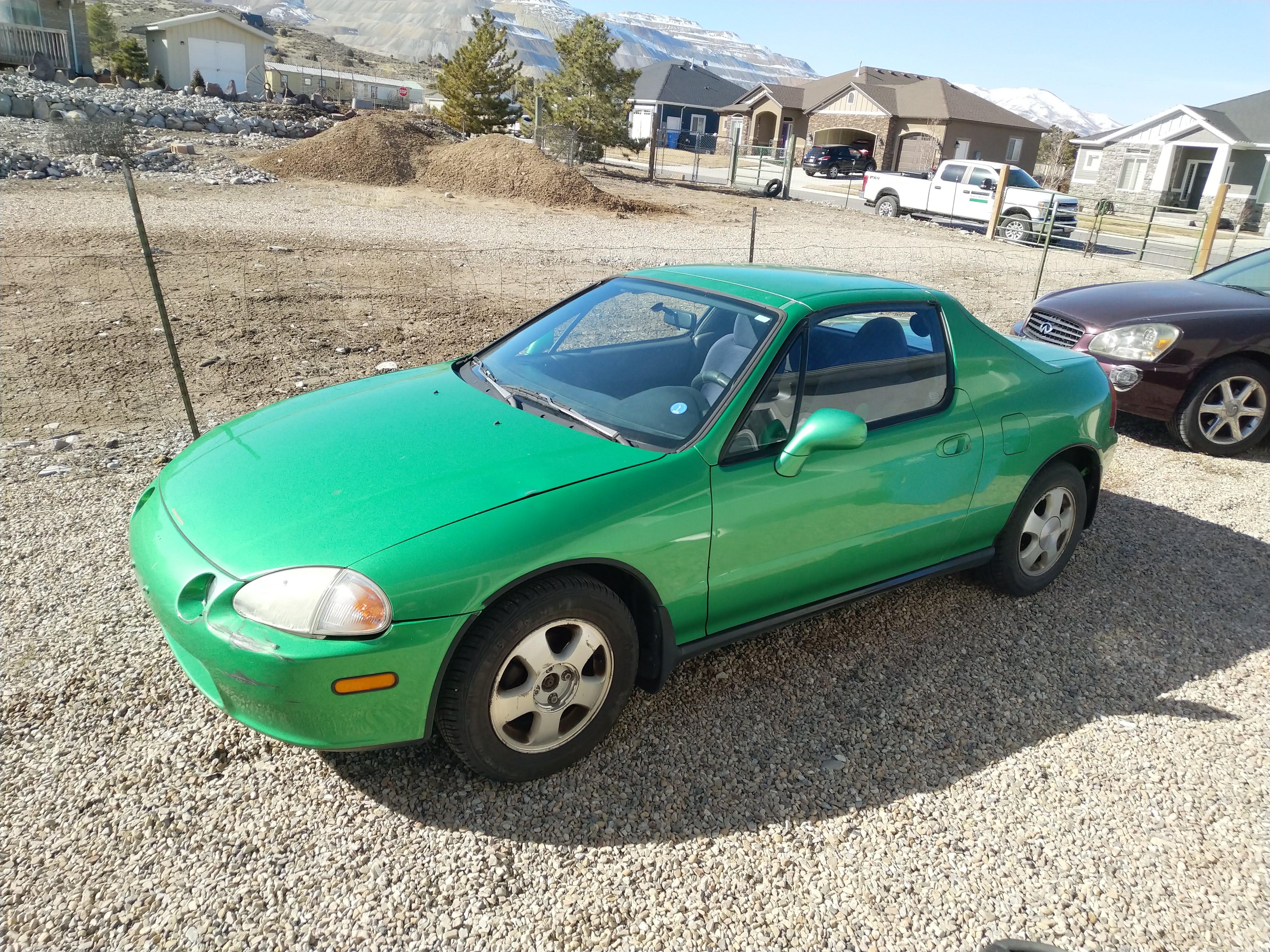This is my 93 si I picked up a couple months ago and just got working