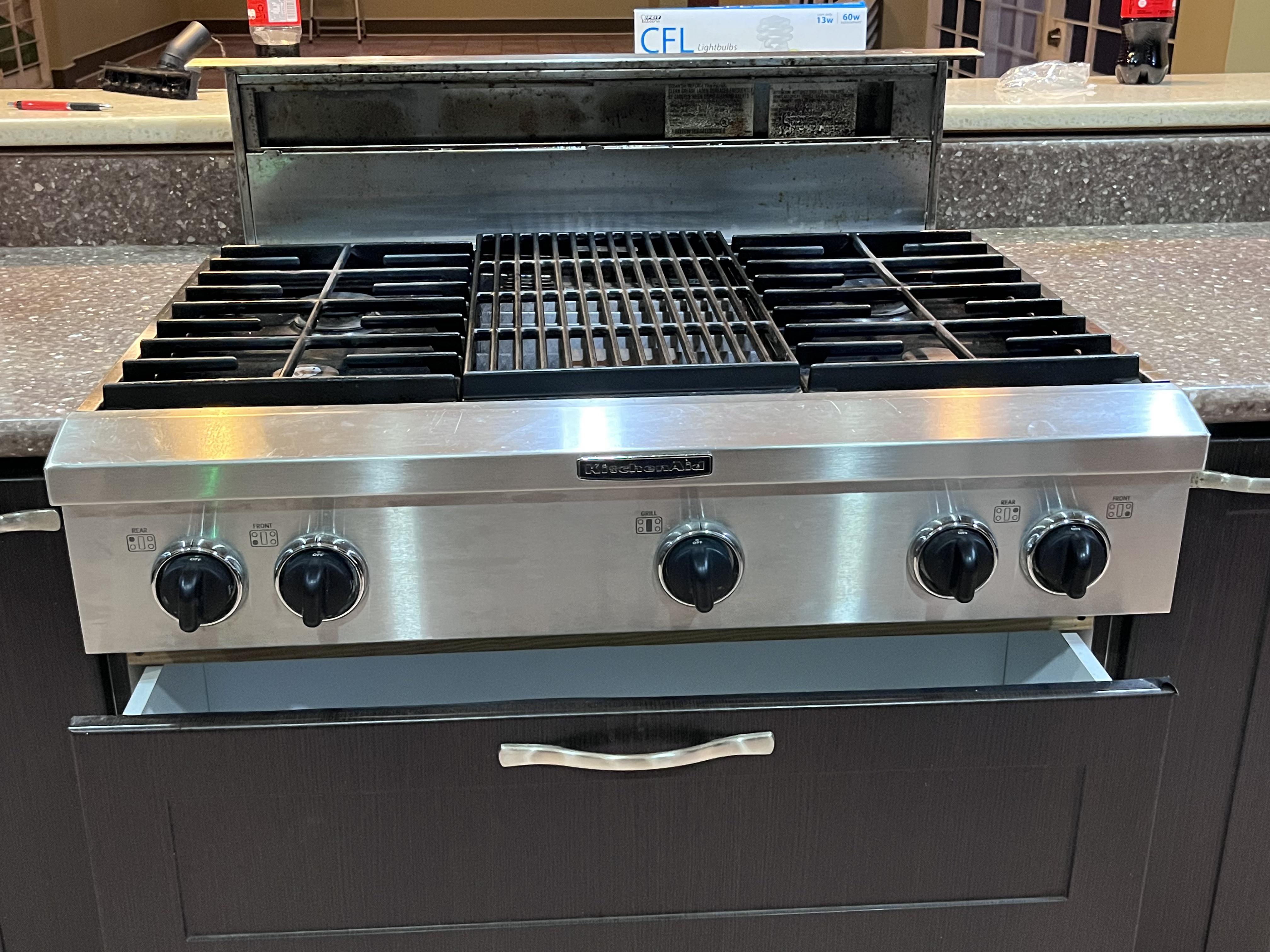 Trying to figure out the model of this kitchen aid stove top in my