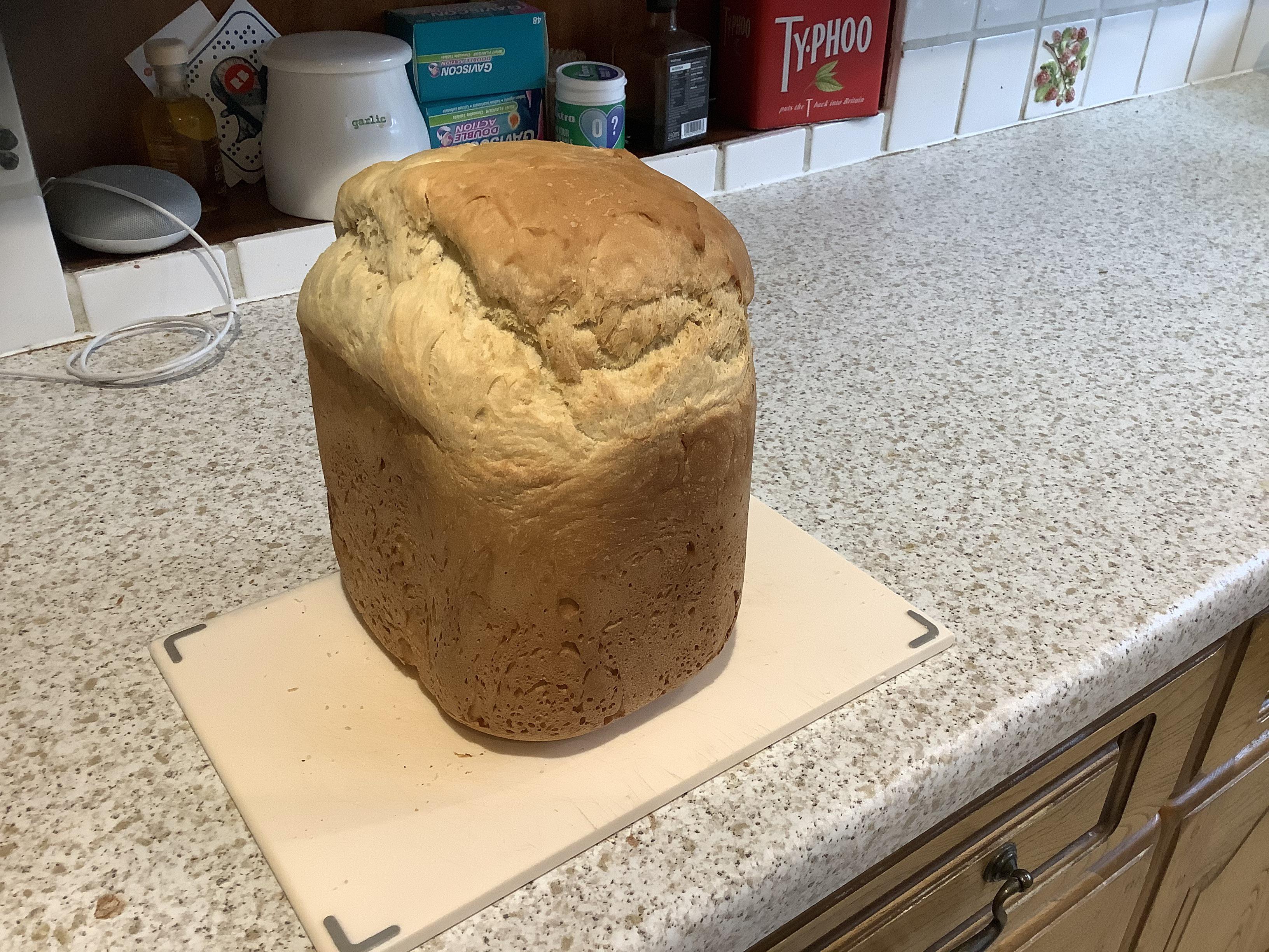 Enriched white bread fresh out the bread maker! r/BreadMachines