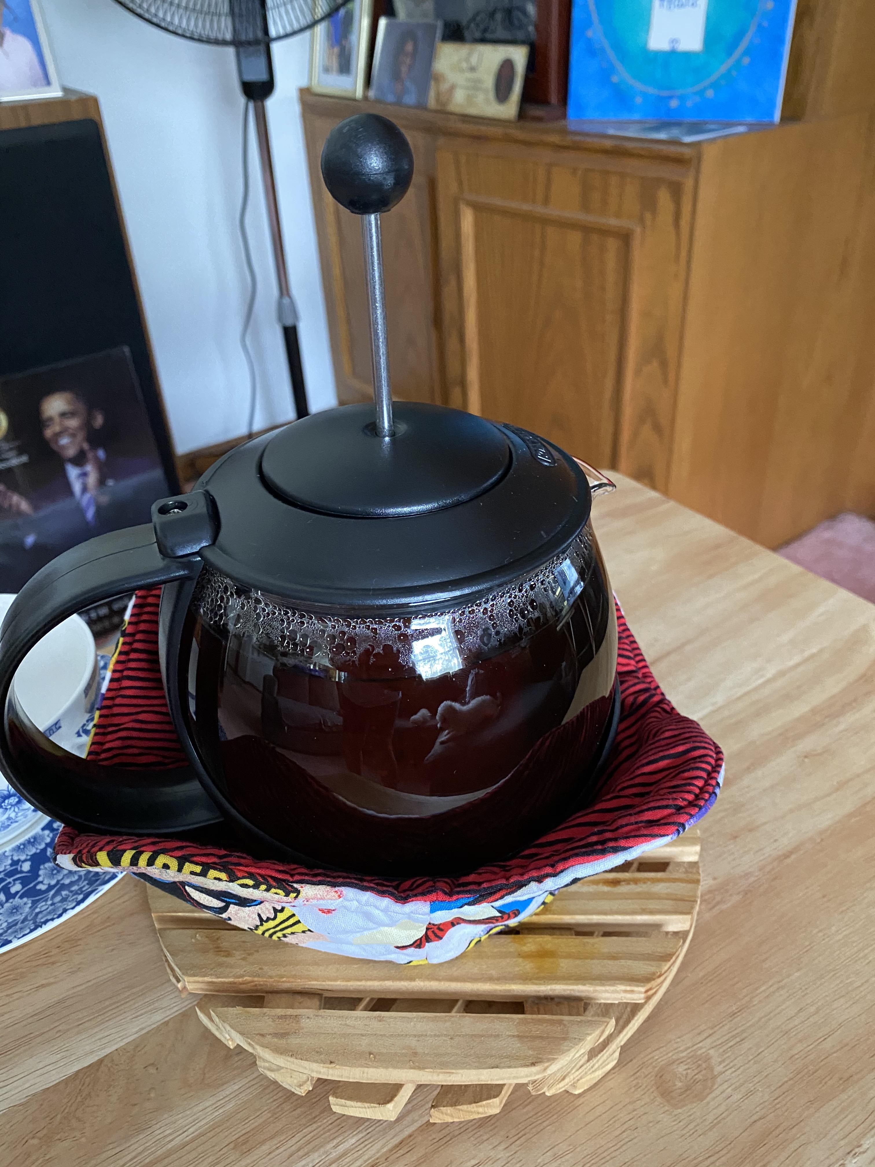 Earl Grey in the teapot I got for Christmas from hubby. This is a combo