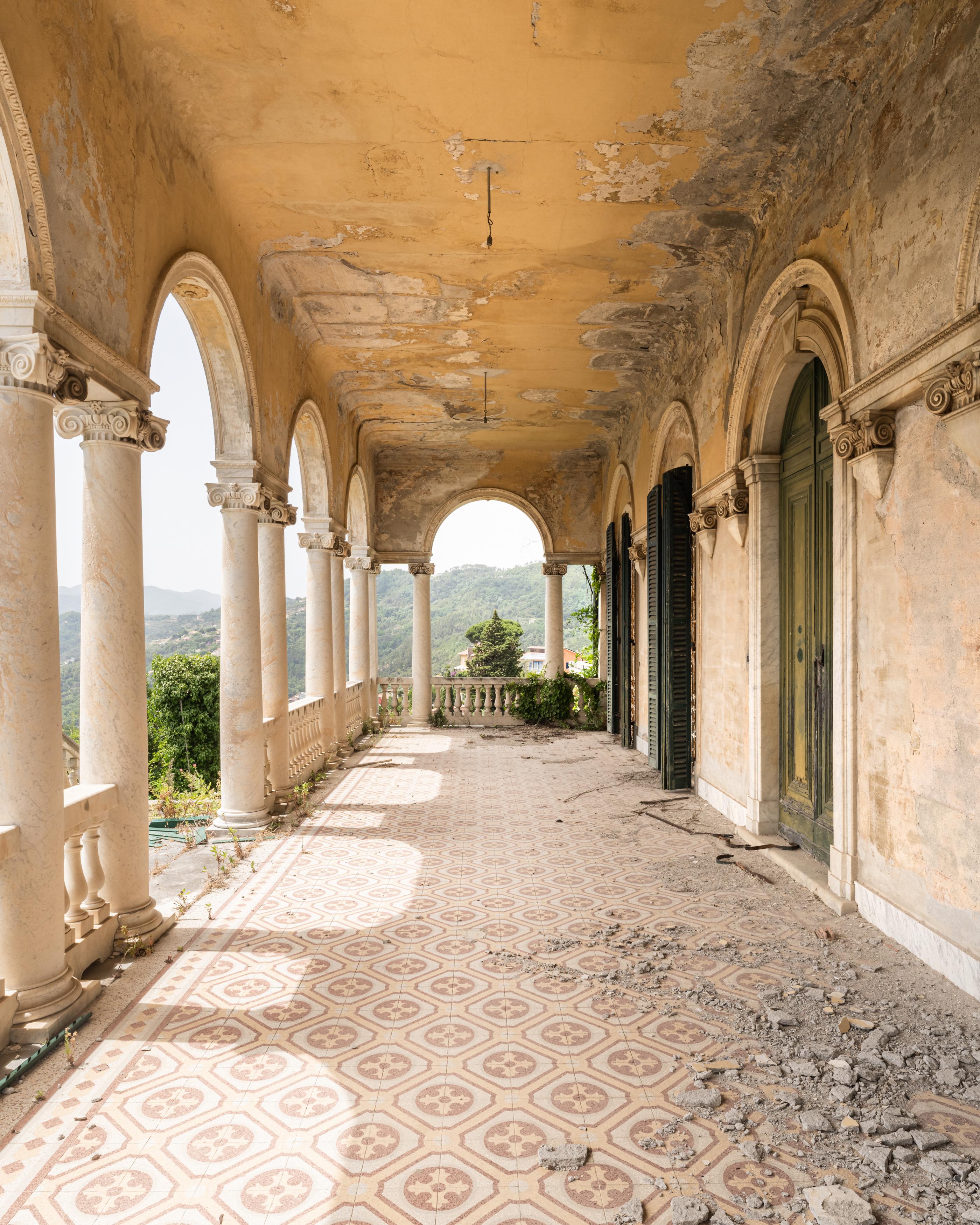 Abandoned 100yearold Italian villa with a beautiful balustrade r
