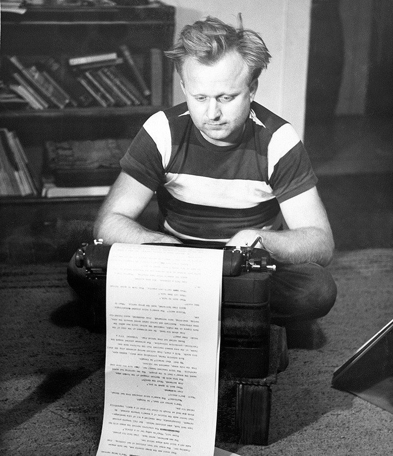 The Man himself... a young Frank Herbert in Santa Rosa, California r/dune