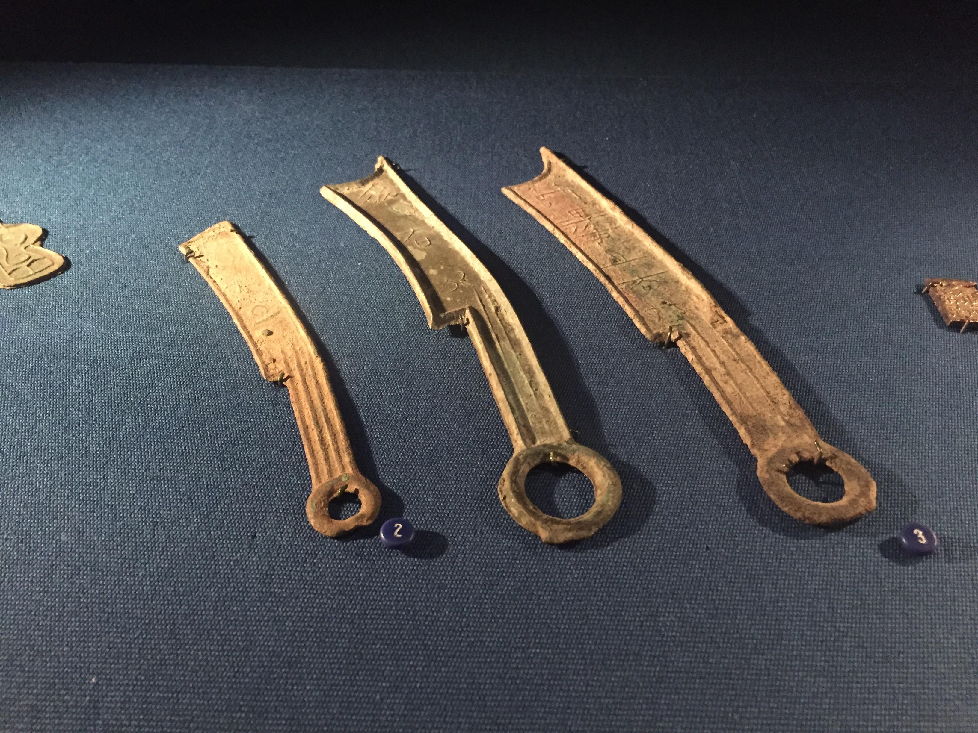 Chinese knives used as currency between 600200 b.c. r/mildlyinteresting