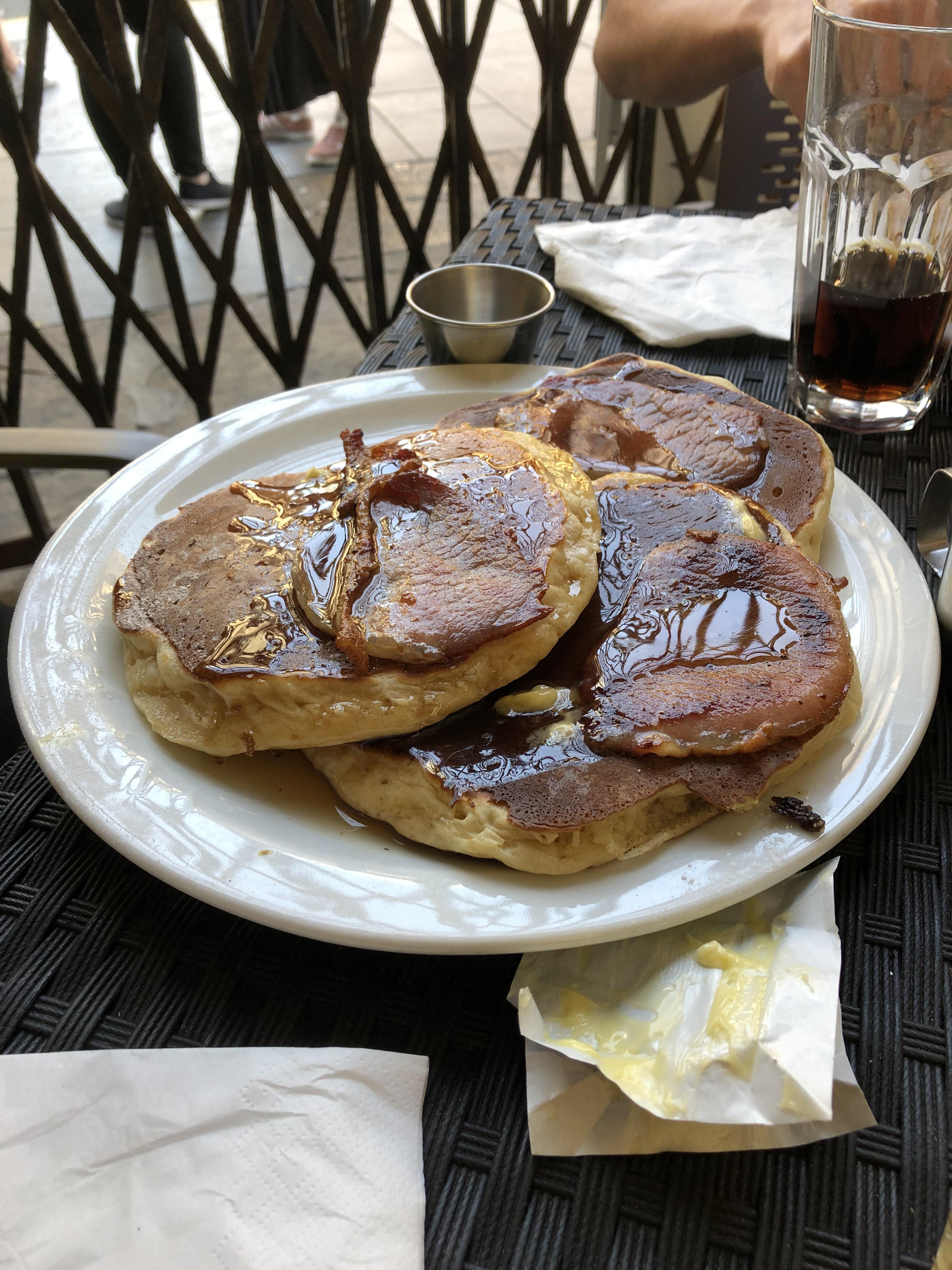 Bacon pancakes (moose cafe, Liverpool England) r/FoodPorn