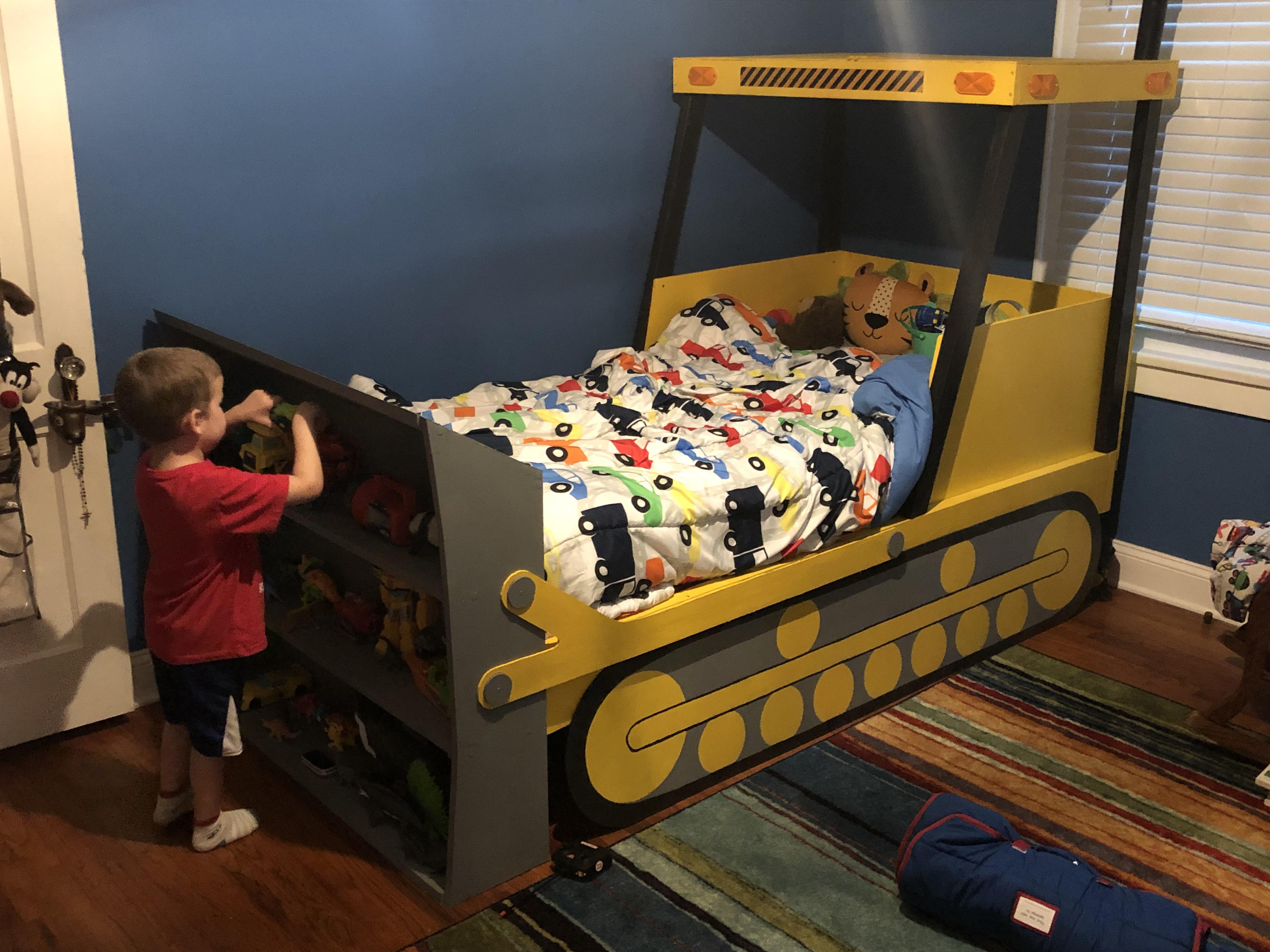 Built a bulldozer bed for my boy r/daddit