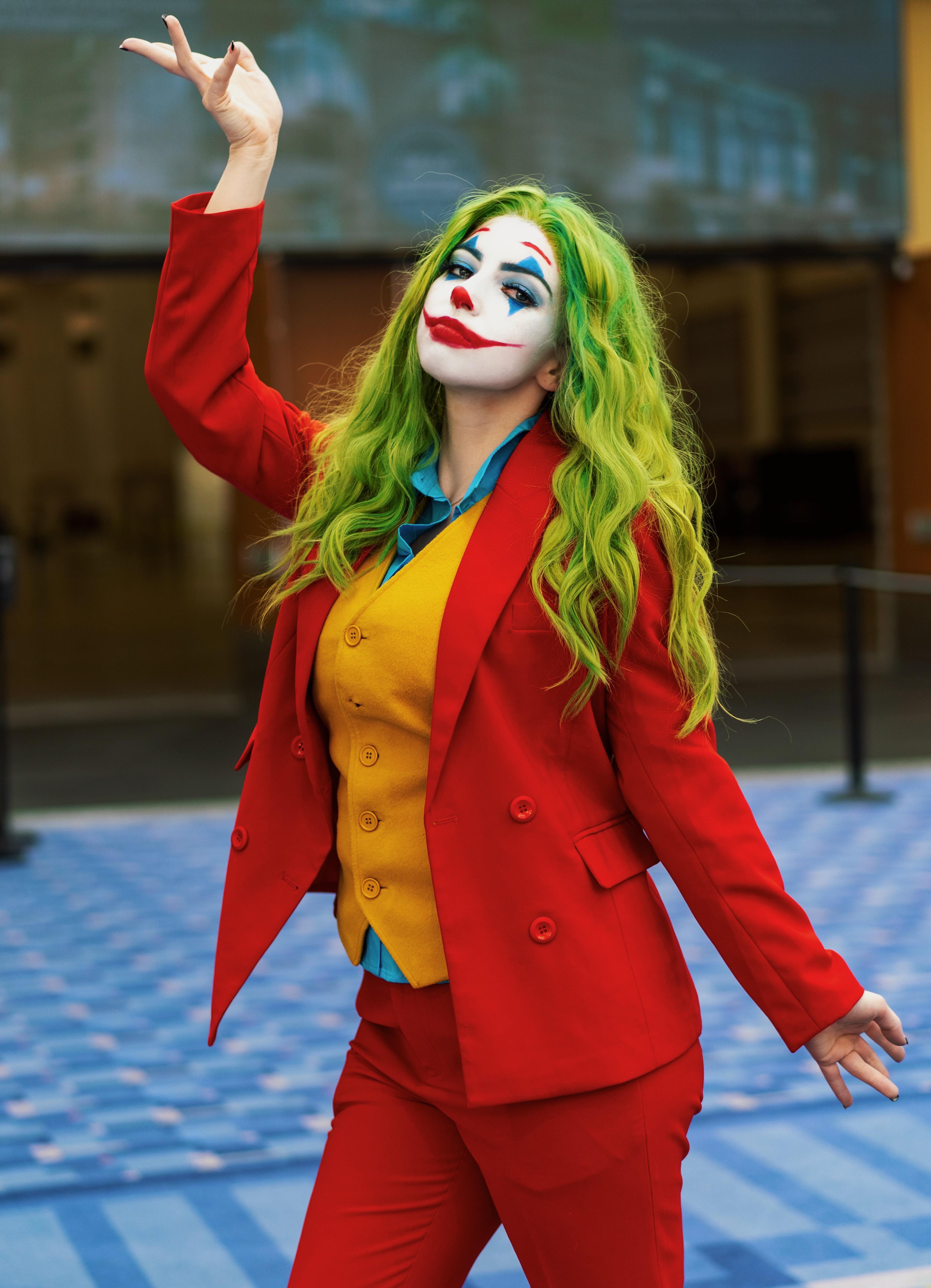 Female Joker Cosplay Costume