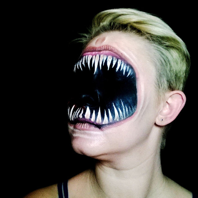 Creepy face paint halloween