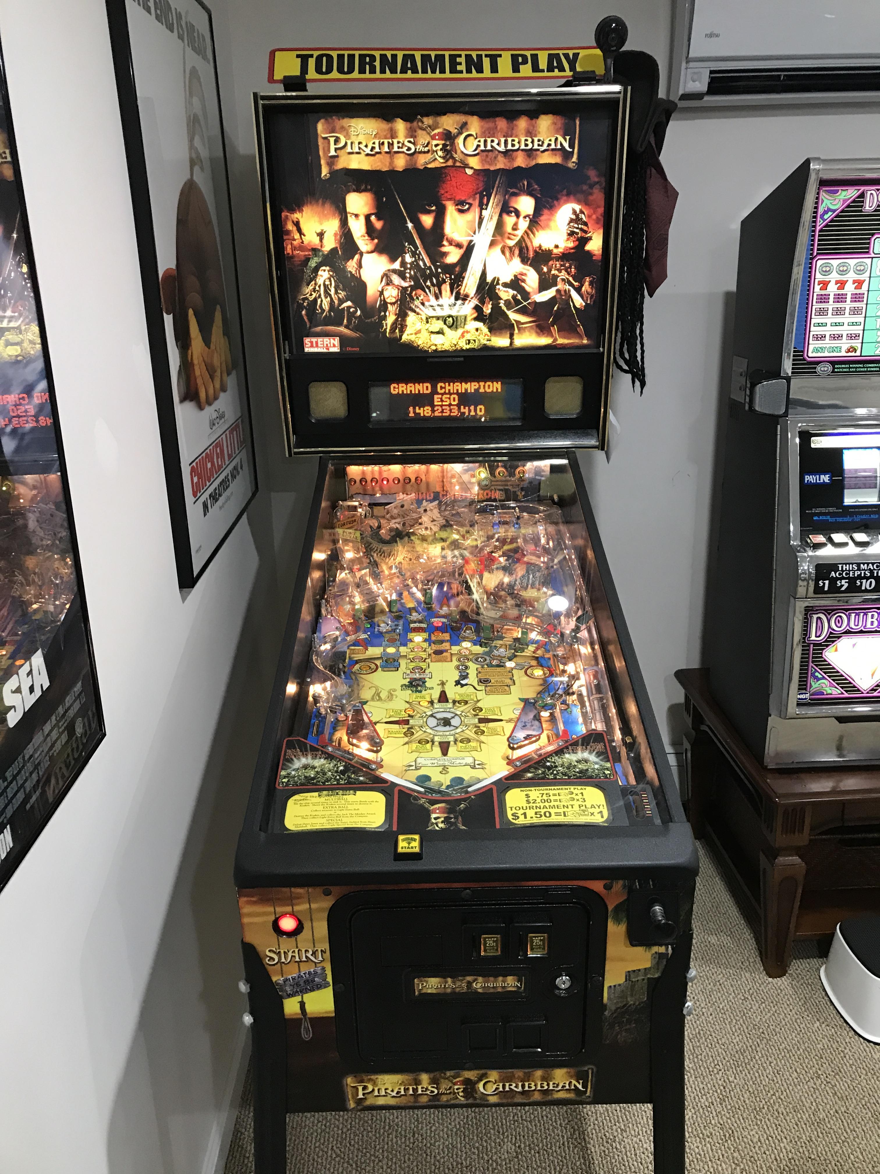 My Pirates of the Caribbean pinball machine. r/mildlyinteresting