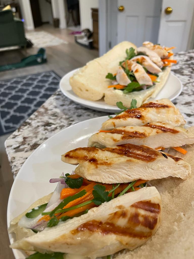 Foreman grilled chicken banh mi [homemade] r/food