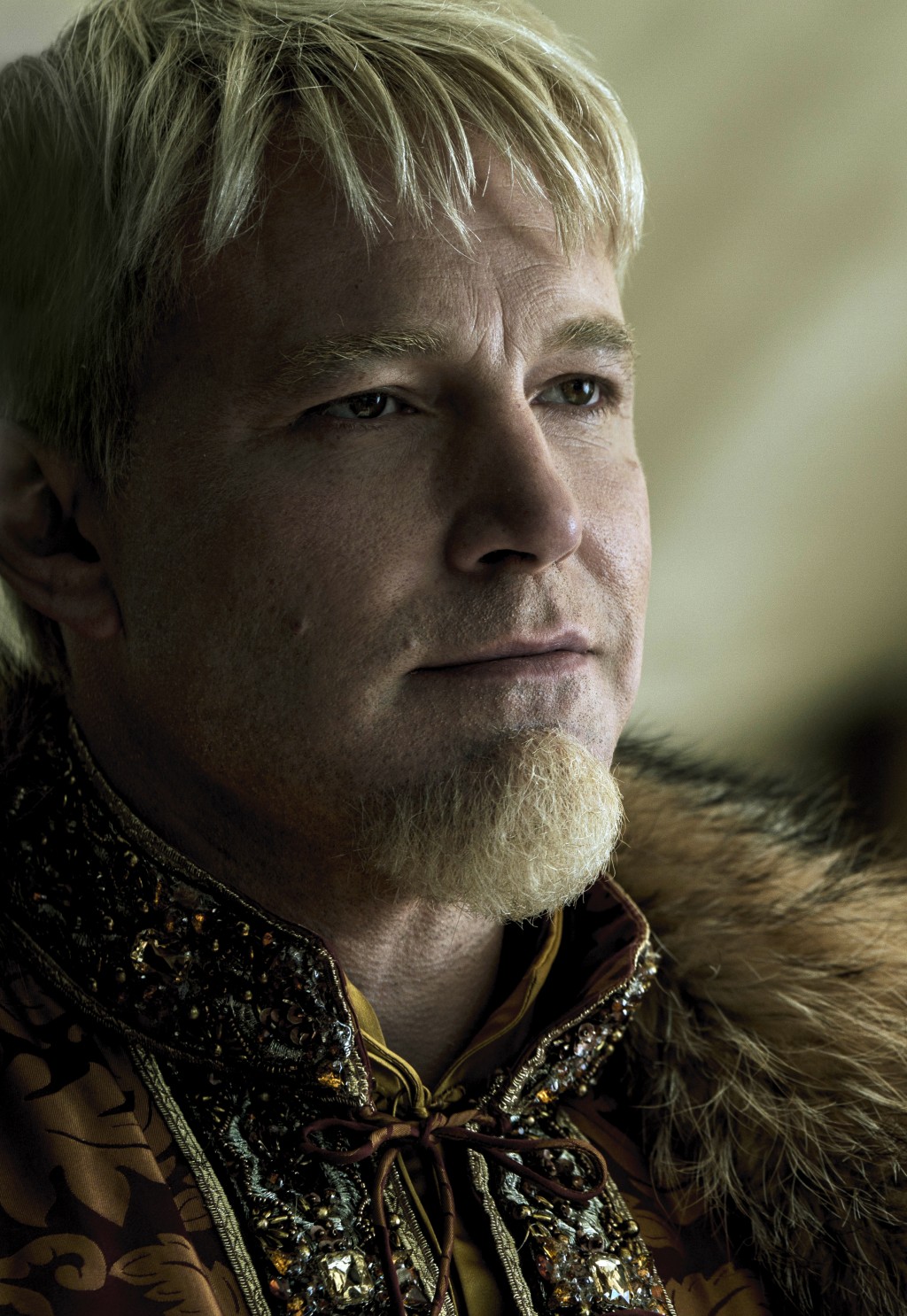 All I can think of seeing Brooks Koepka's blonde hair... r/golf