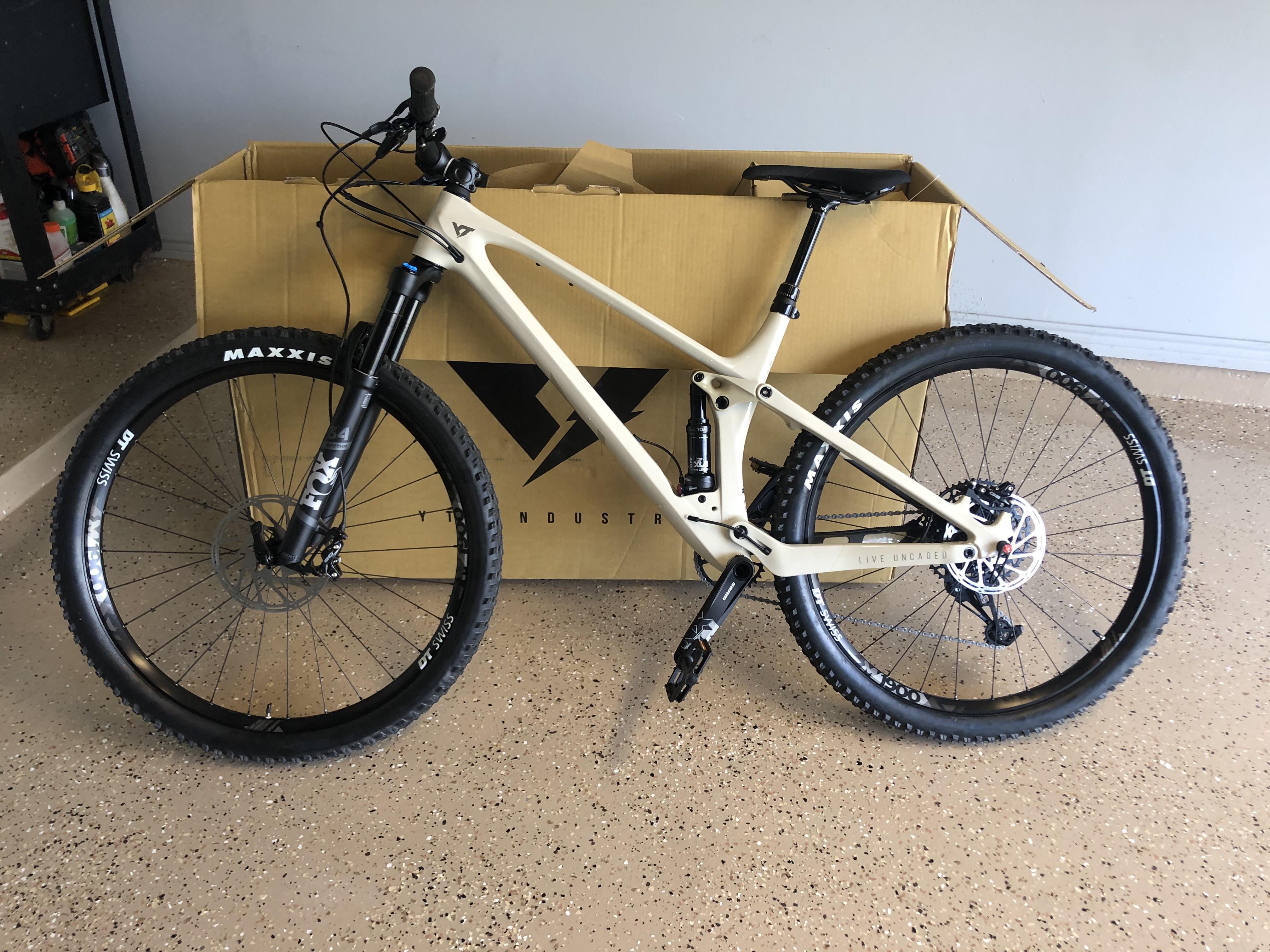 2020 YT IZZO Comp mountainbiking