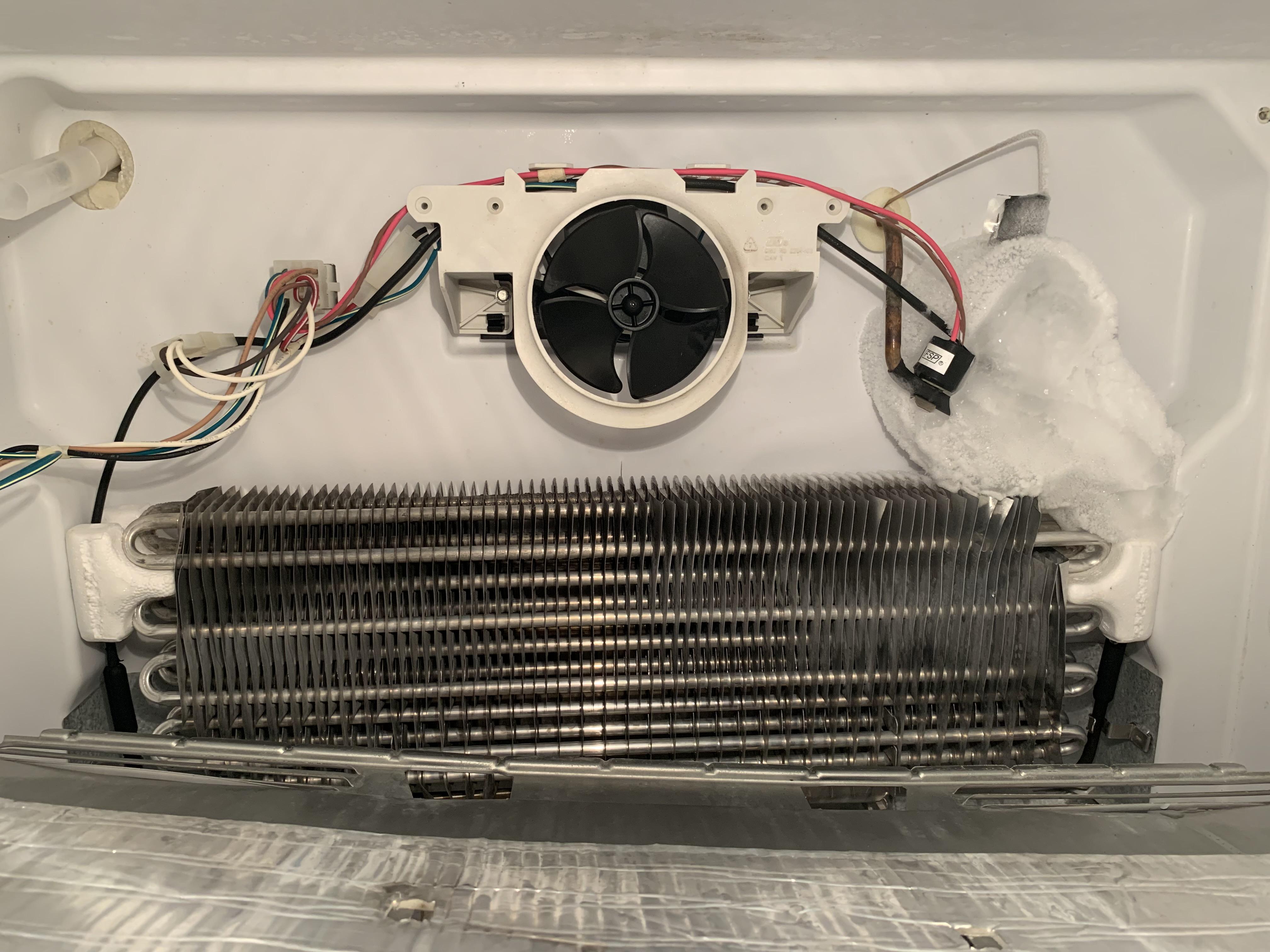 Any ideas on what could cause it to frost in that specific place ? Where to start ? r