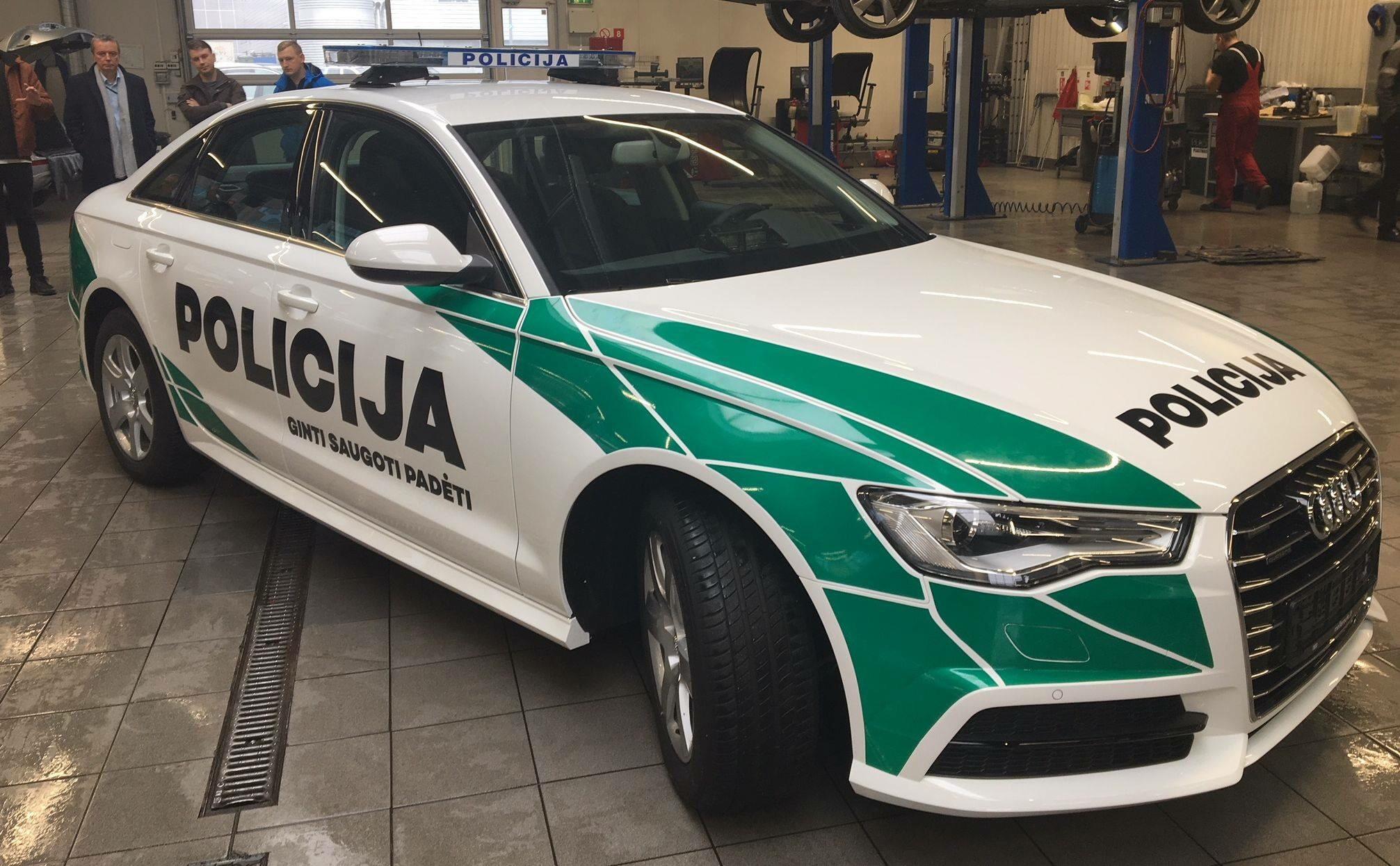 New police car design in Lithuania r/Audi