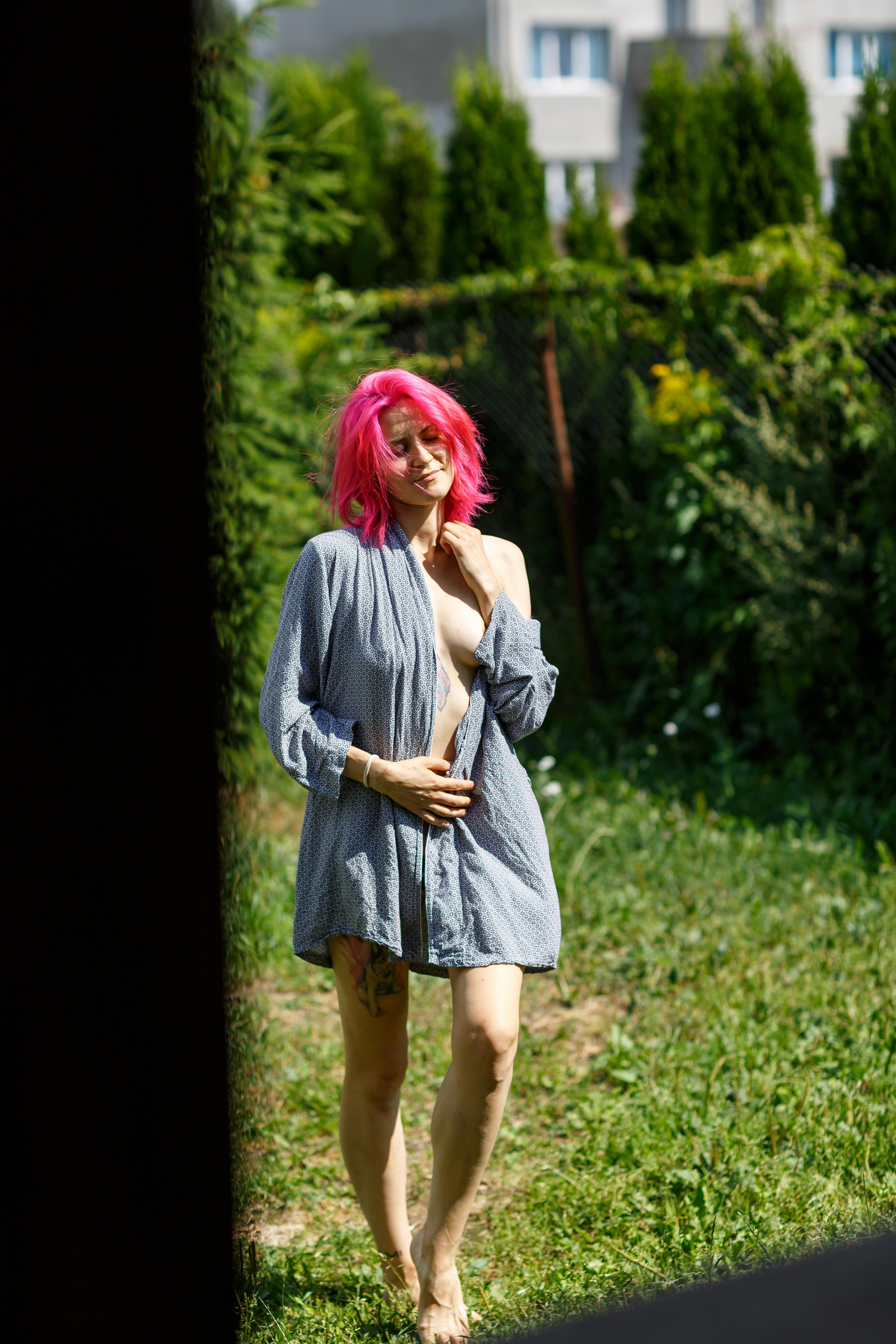 Take this robe off me 💋 GirlswithNeonHair